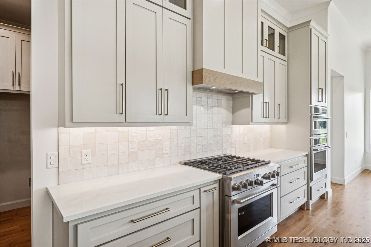 8200 E Elgin Street Property Photo 16