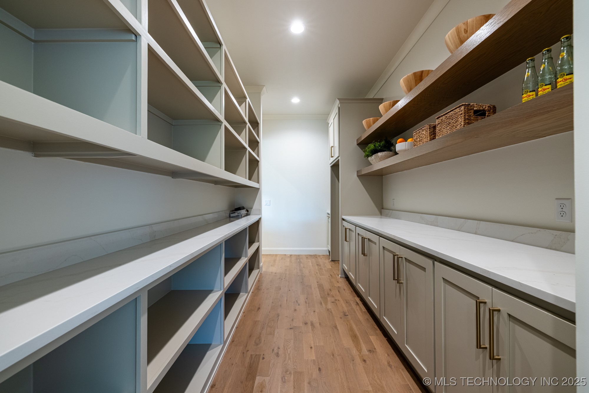 8200 E Elgin Street Property Photo 20