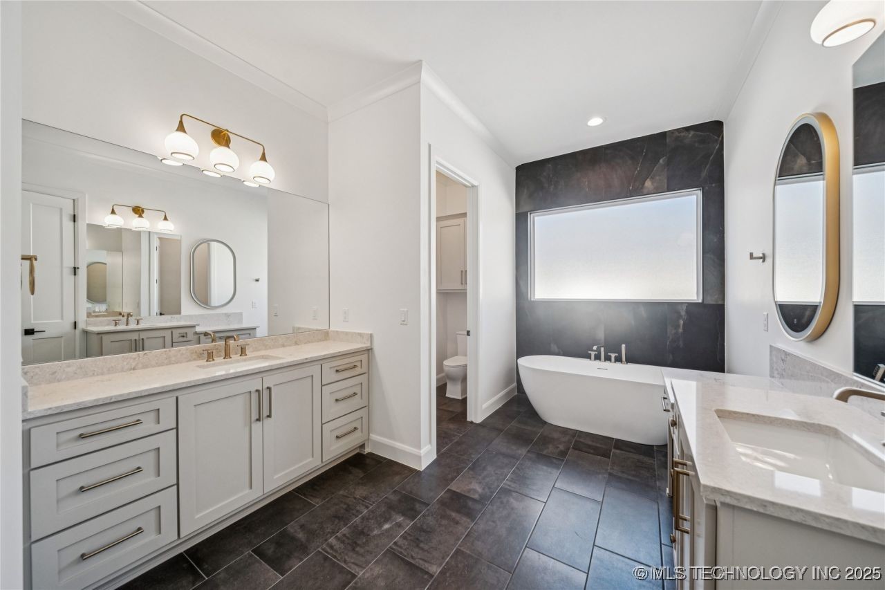 8200 E Elgin Street Property Photo 25