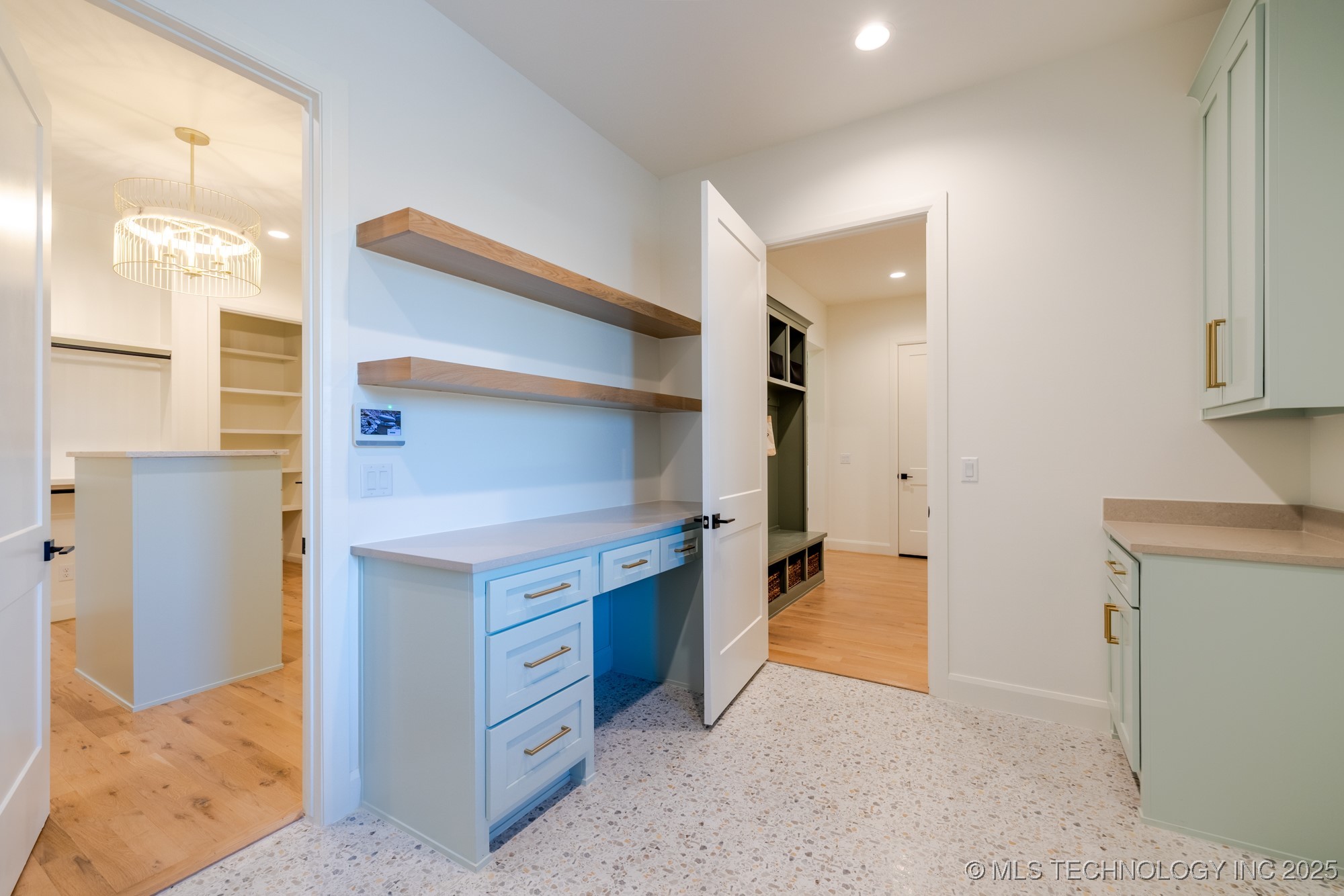 8200 E Elgin Street Property Photo 34