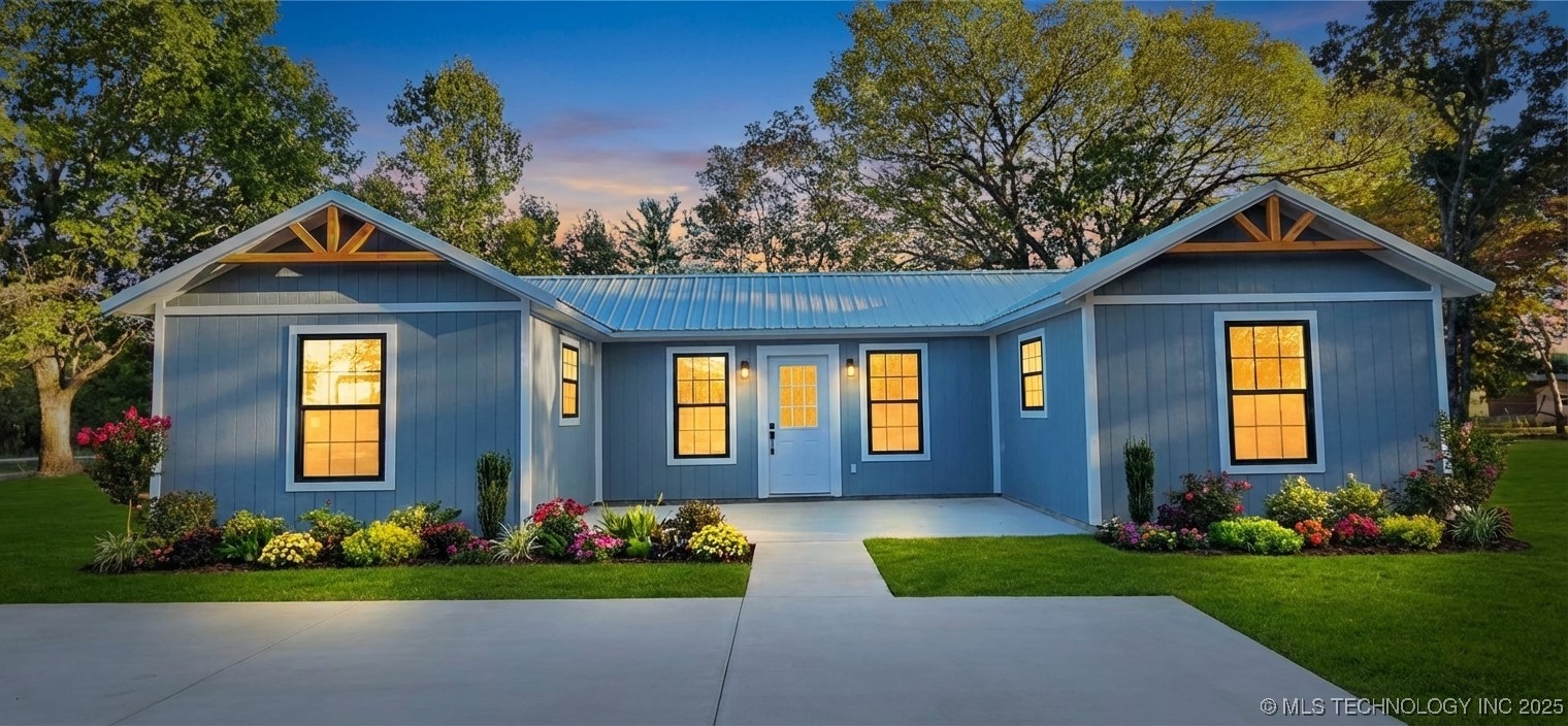 115756 N 4199 Road Property Photo 1