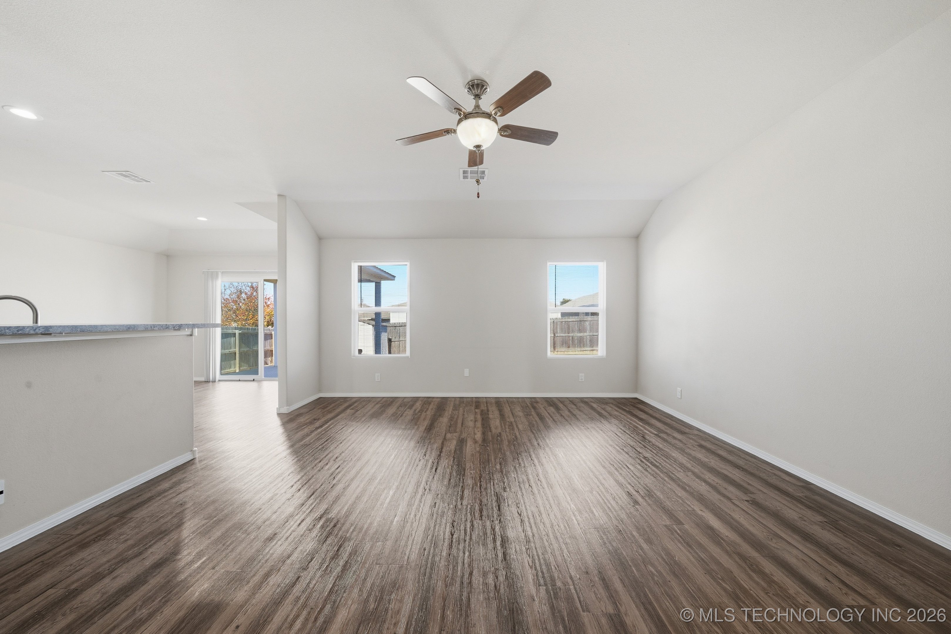 6057 E 147th Street S Property Photo 5