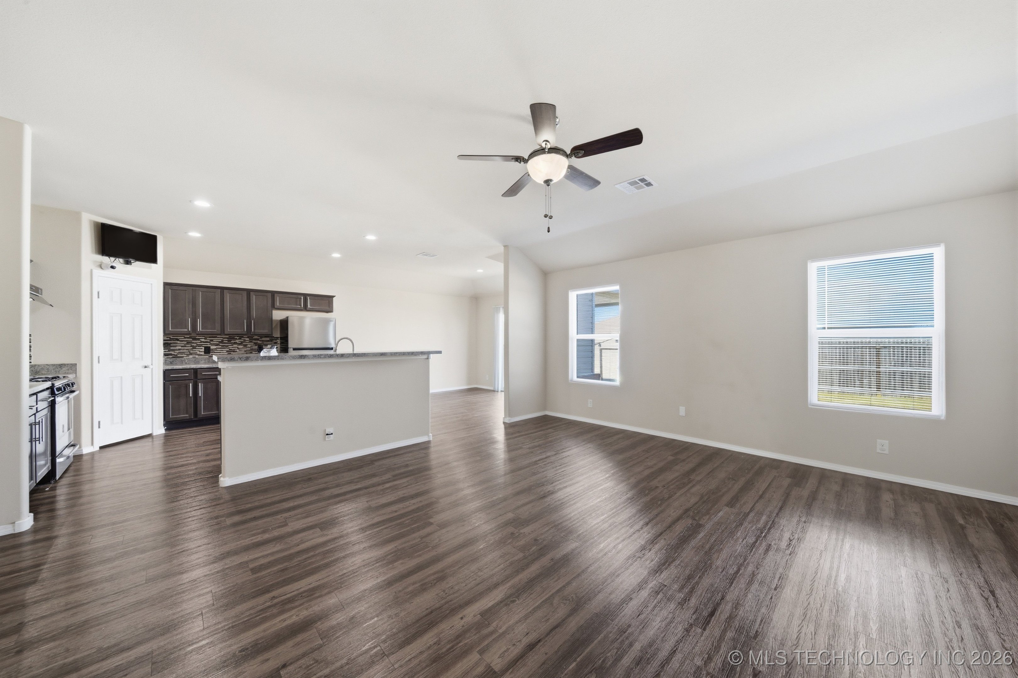 6057 E 147th Street S Property Photo 6