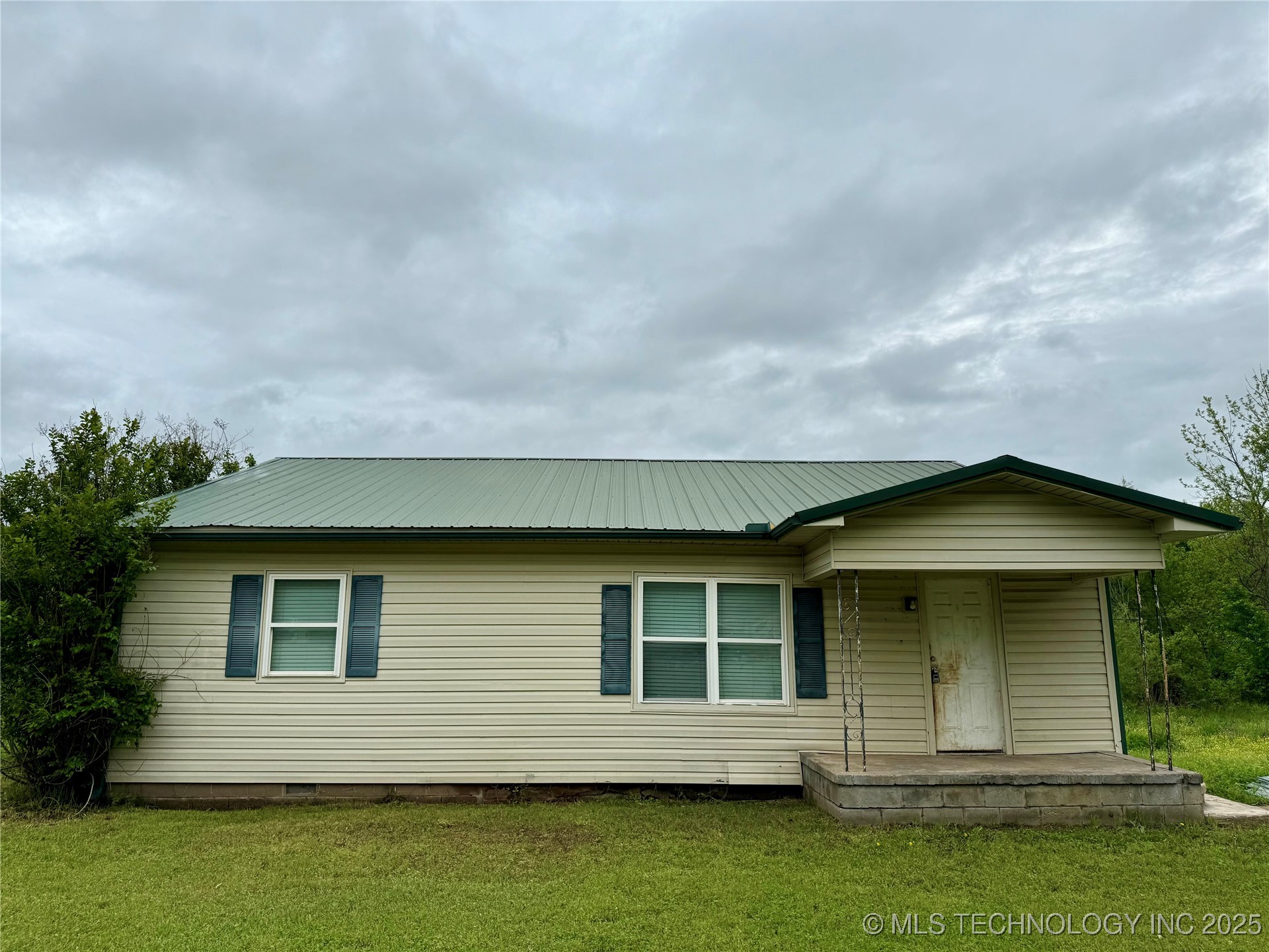26945 S 206 Road Property Photo 2