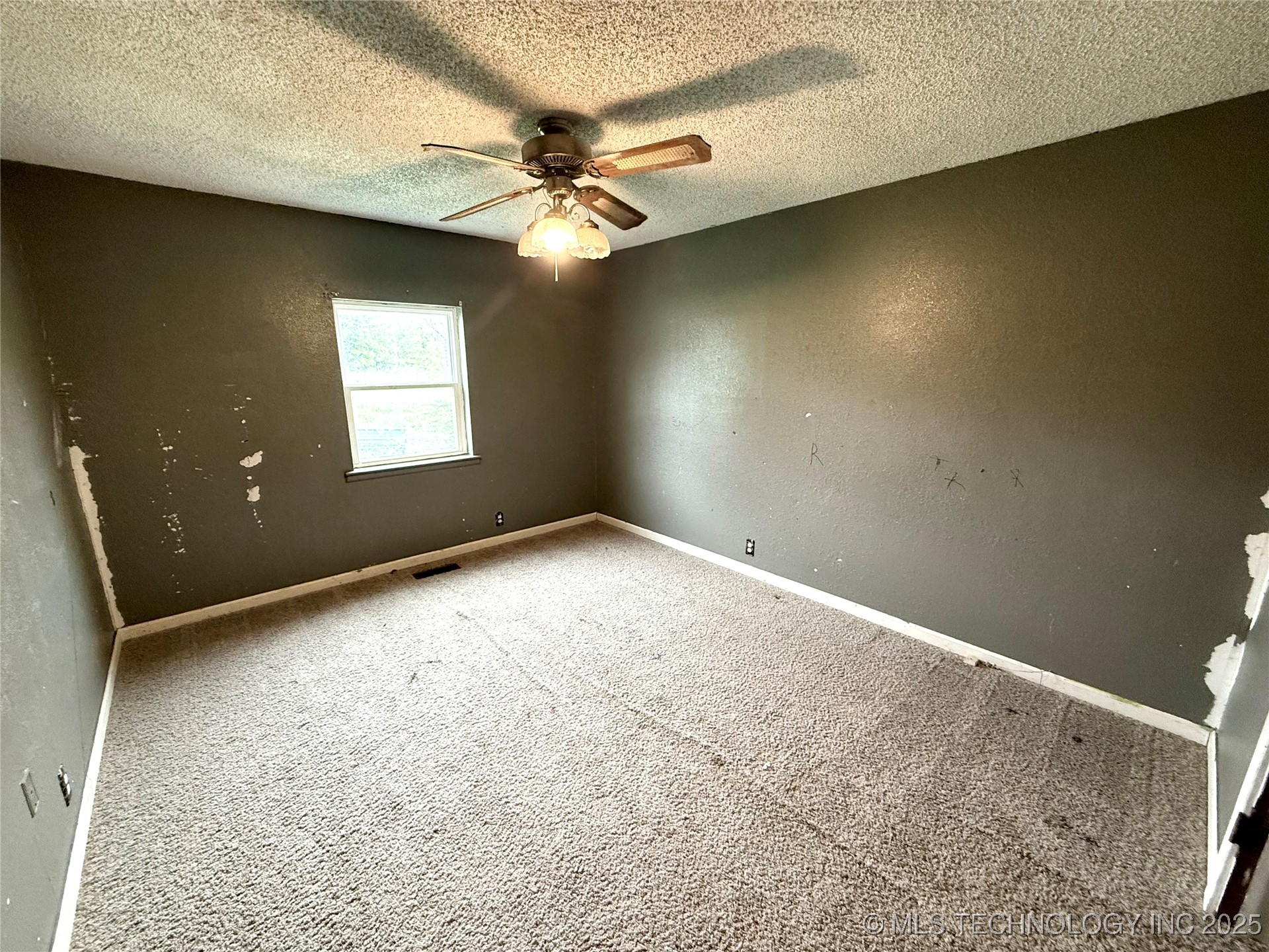 26945 S 206 Road Property Photo 9