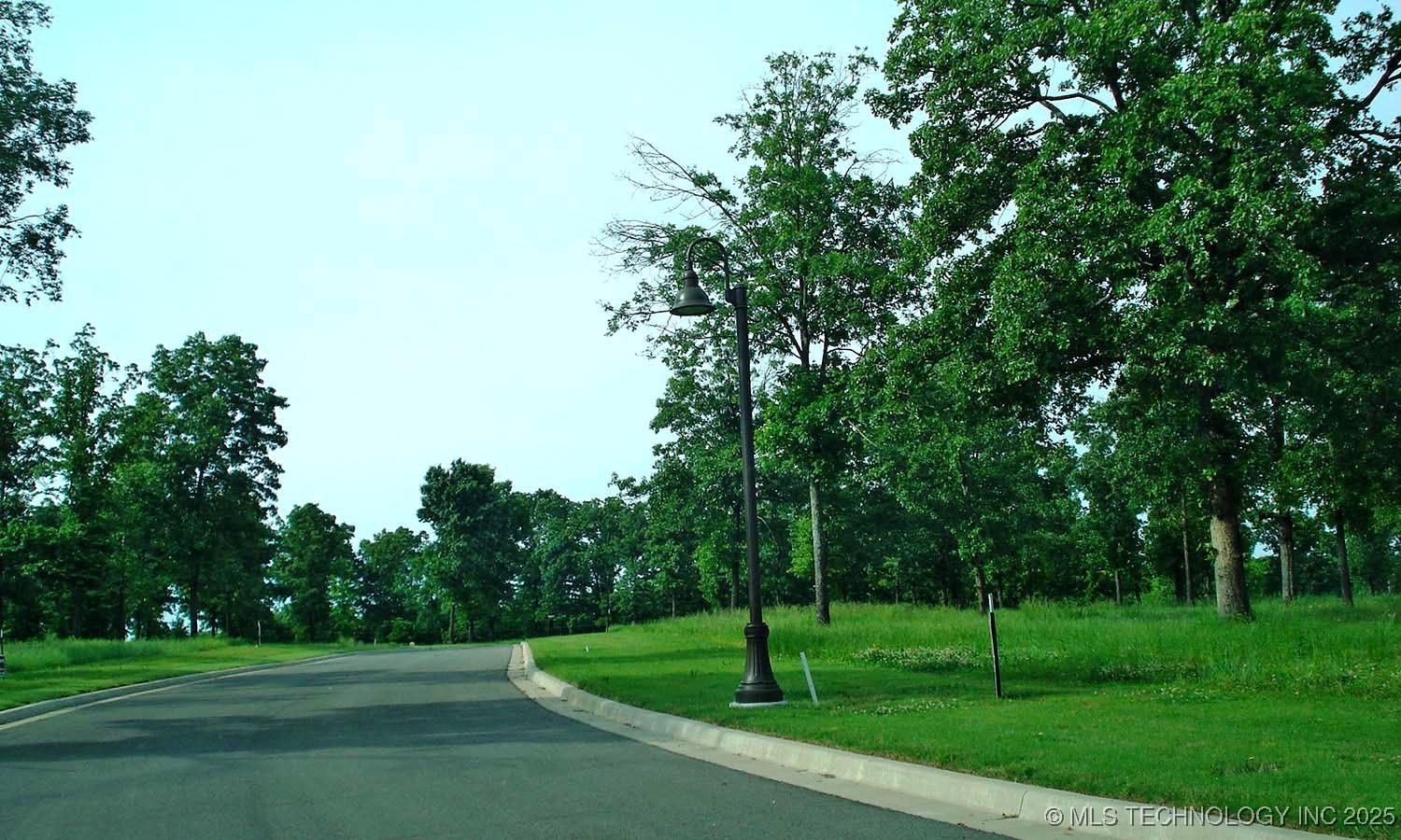 929 Watercolor Drive Property Photo 18