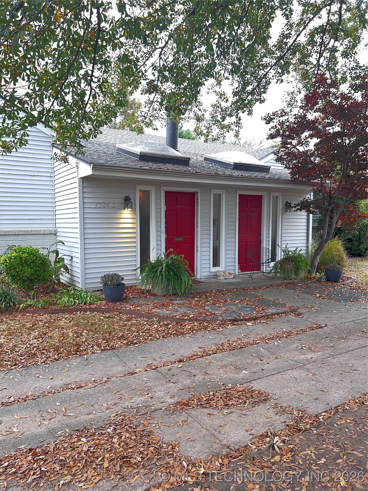 1324 E 38th Street 1324c Property Photo 1