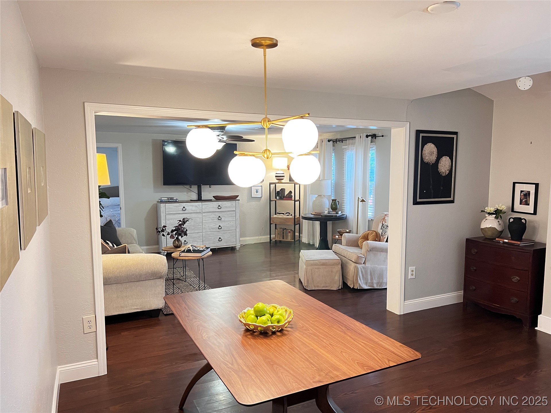 1324 E 38th Street 1324c Property Photo 12