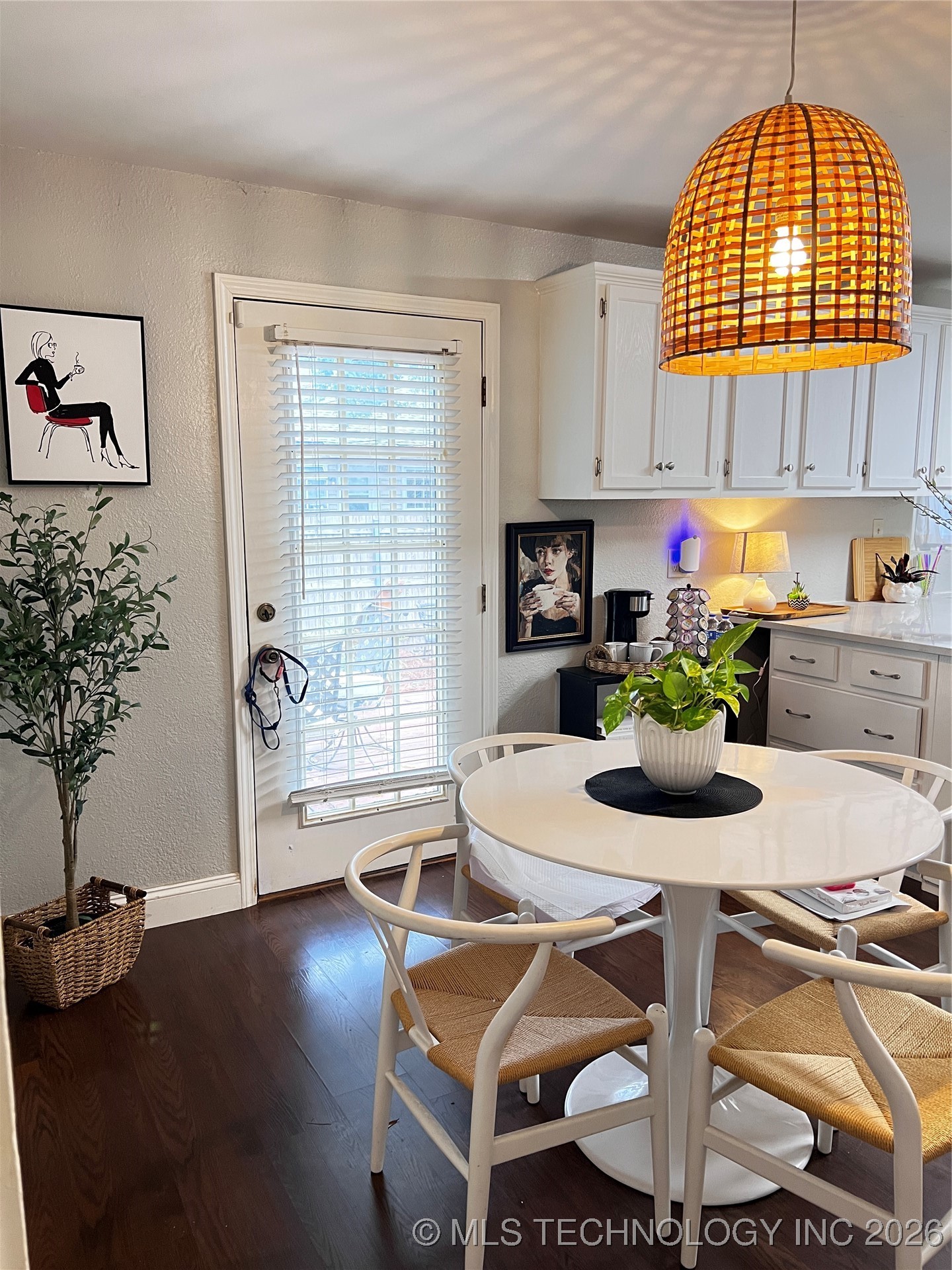 1324 E 38th Street 1324c Property Photo 19