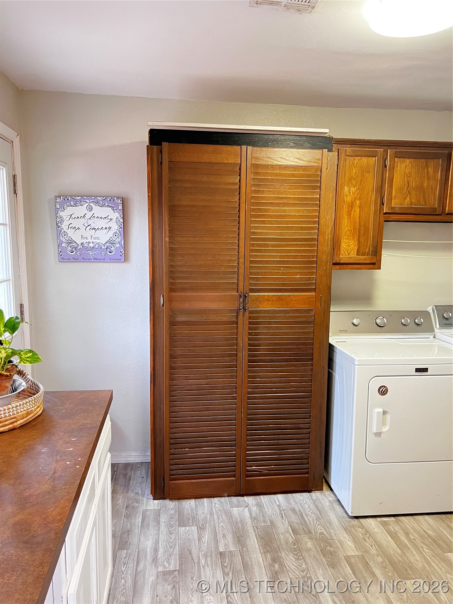 1324 E 38th Street 1324c Property Photo 24