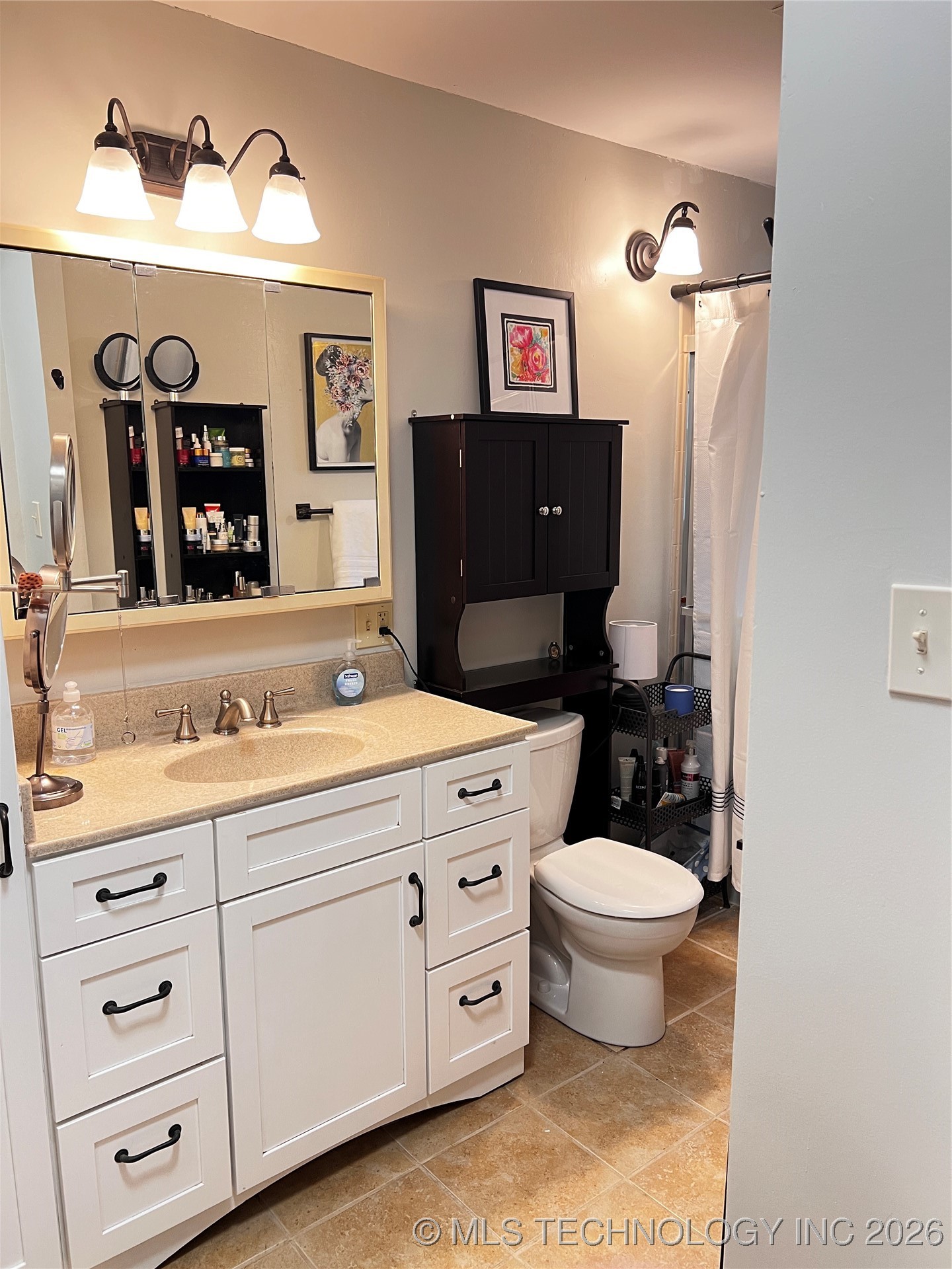 1324 E 38th Street 1324c Property Photo 25