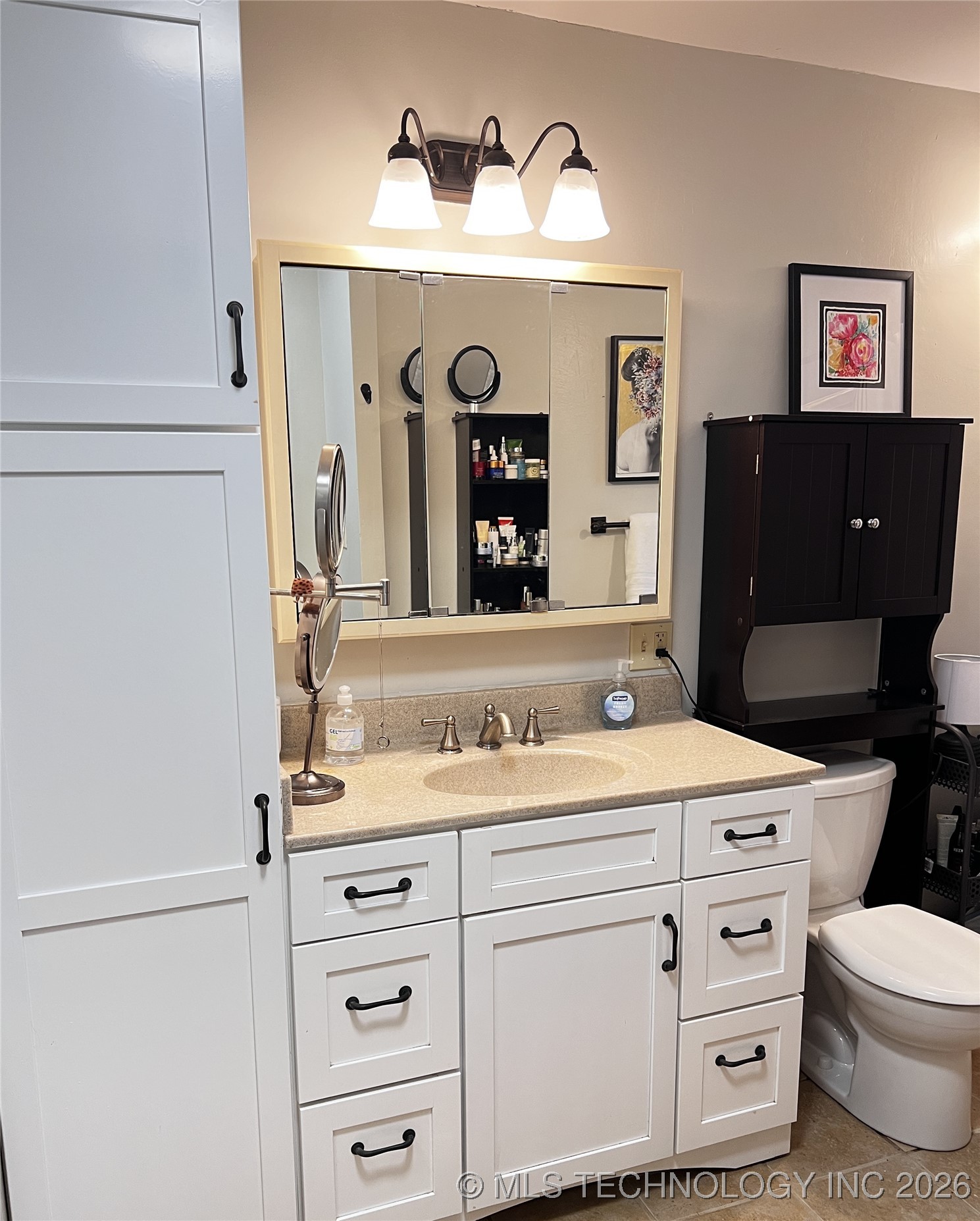 1324 E 38th Street 1324c Property Photo 26