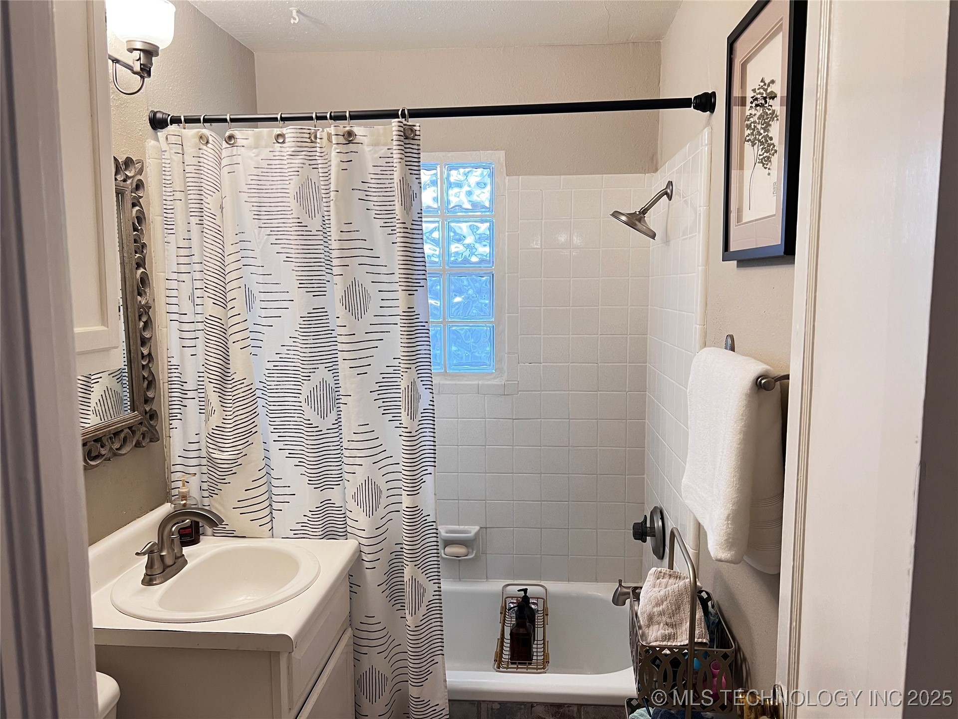 1324 E 38th Street 1324c Property Photo 38