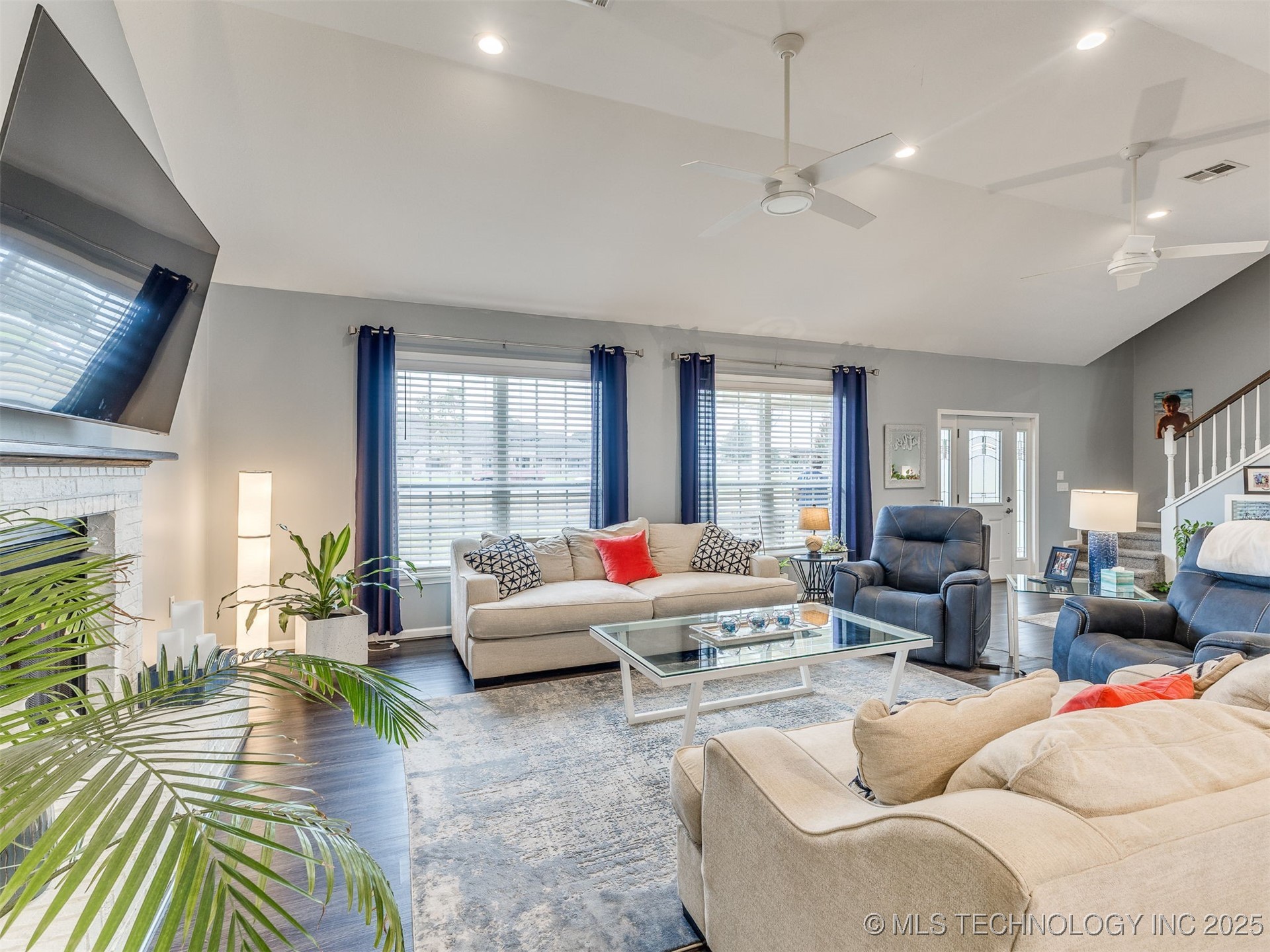 19405 Carriage Court Property Photo 10