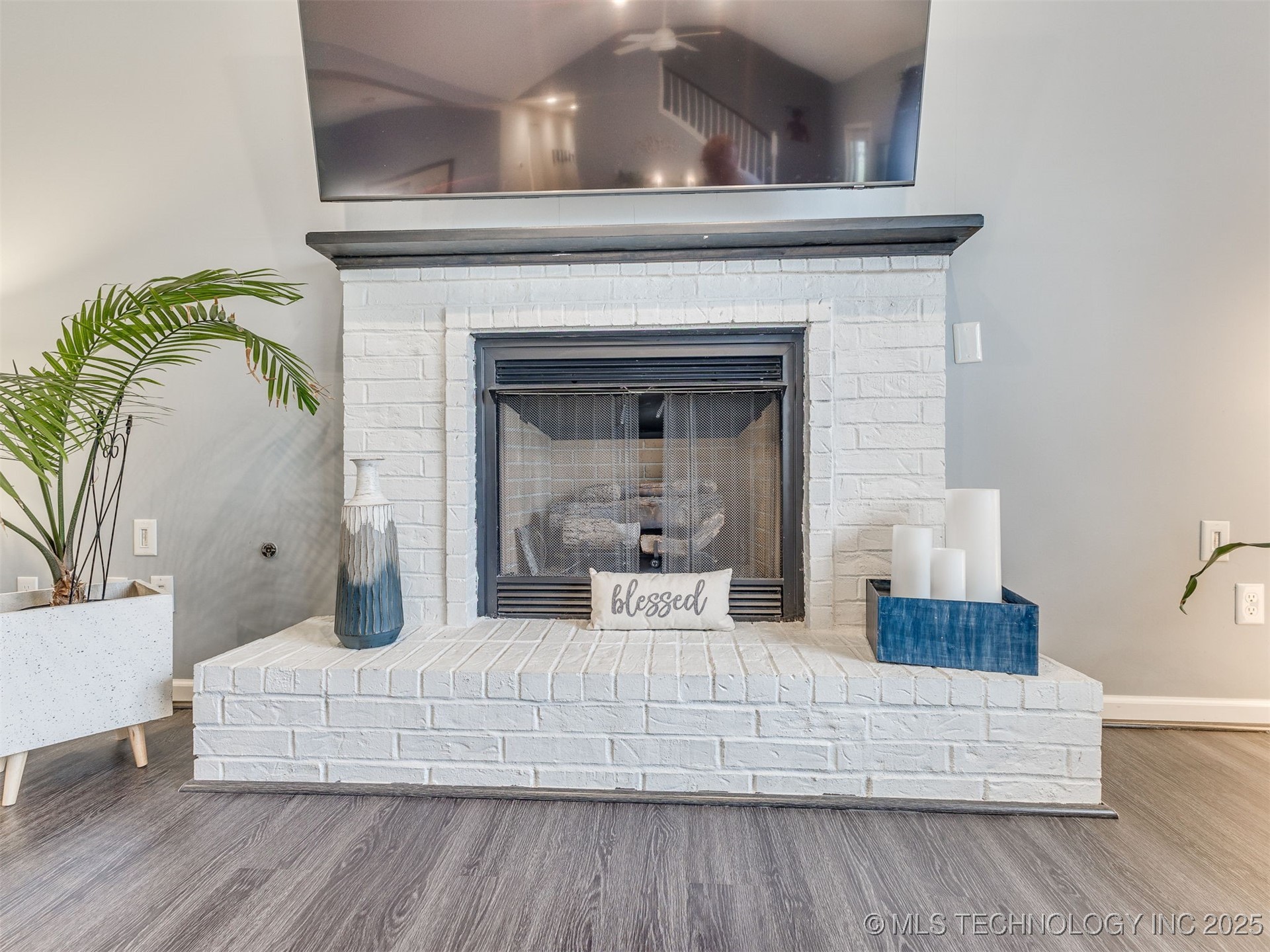 19405 Carriage Court Property Photo 14