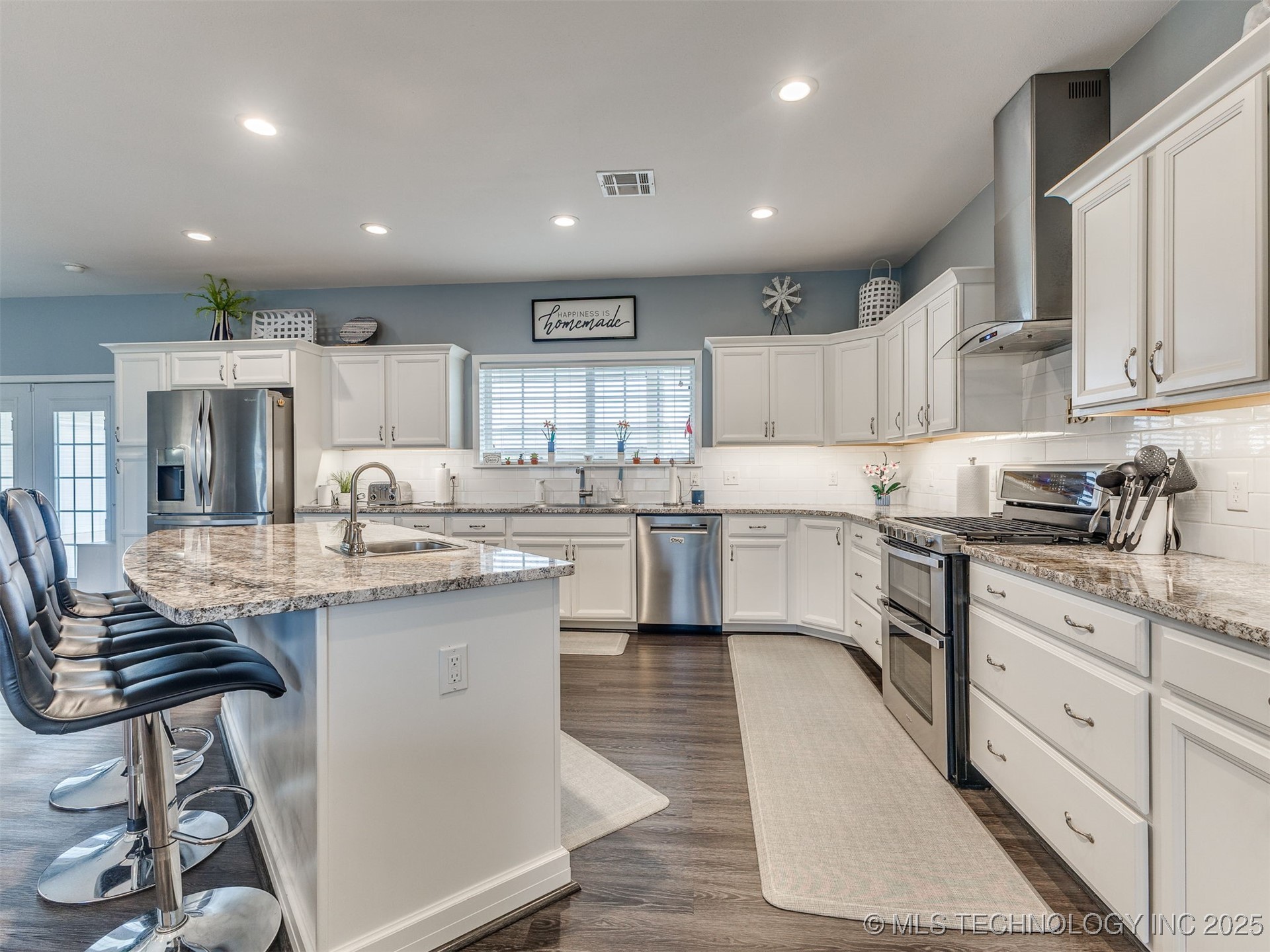 19405 Carriage Court Property Photo 19