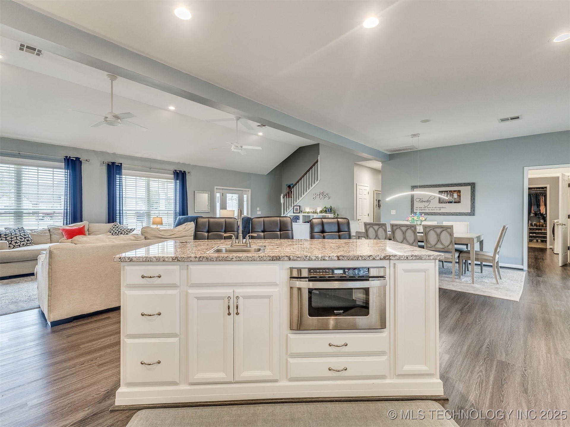 19405 Carriage Court Property Photo 21