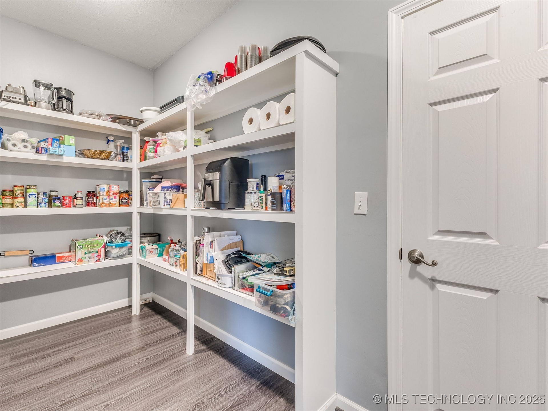 19405 Carriage Court Property Photo 27