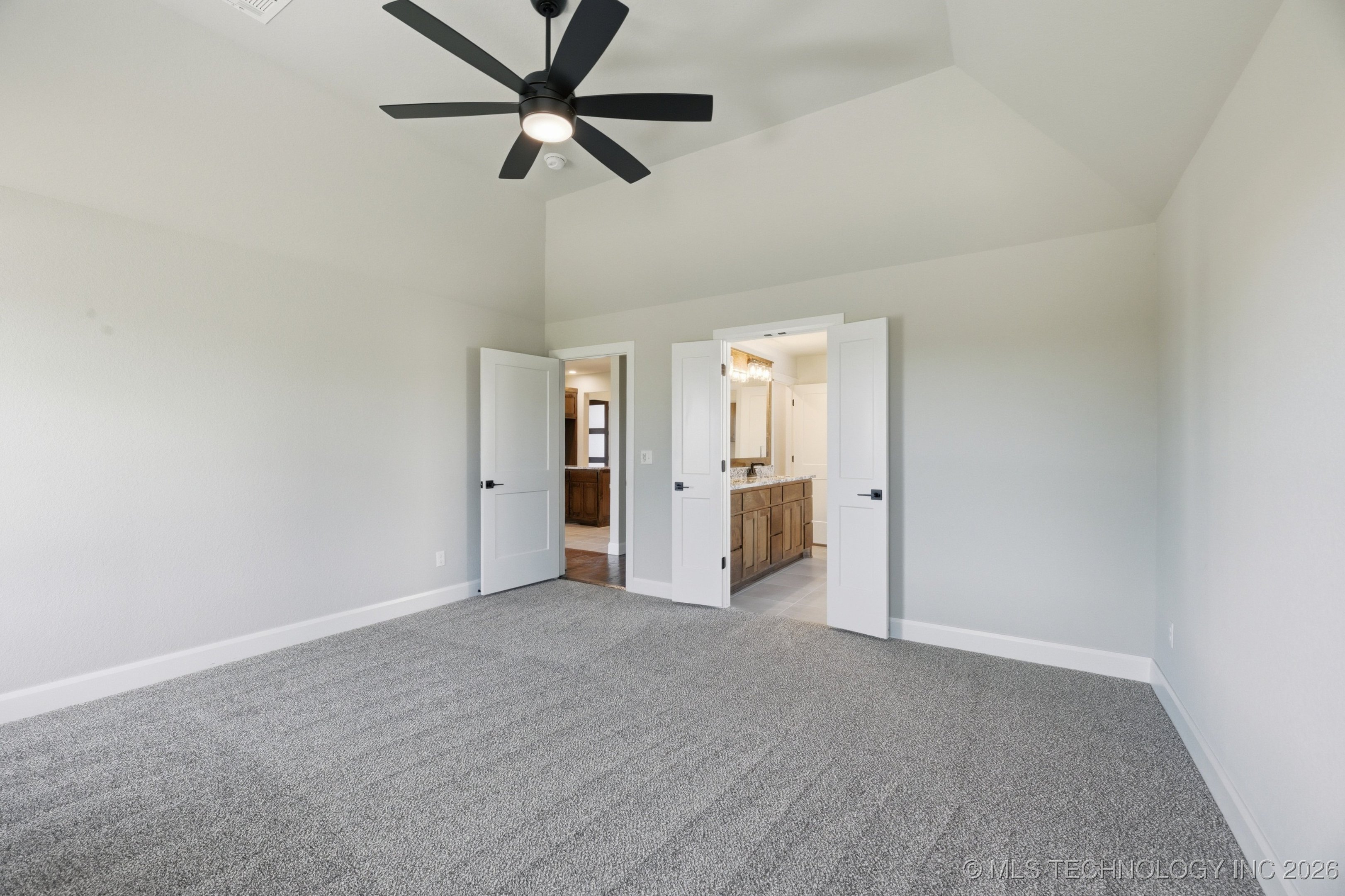 10625 S 233rd East Avenue Property Photo 13