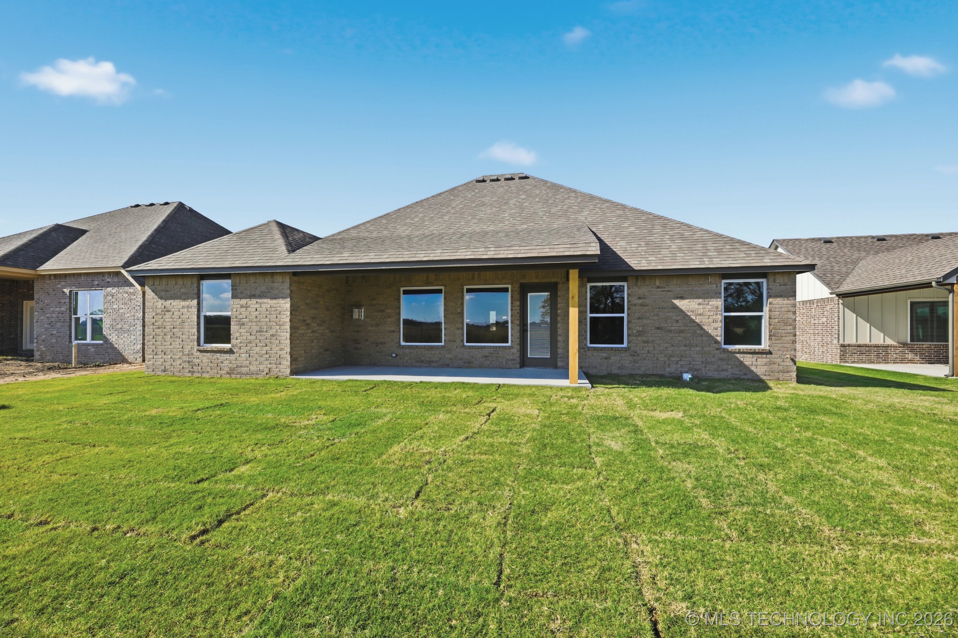 10625 S 233rd East Avenue Property Photo 24