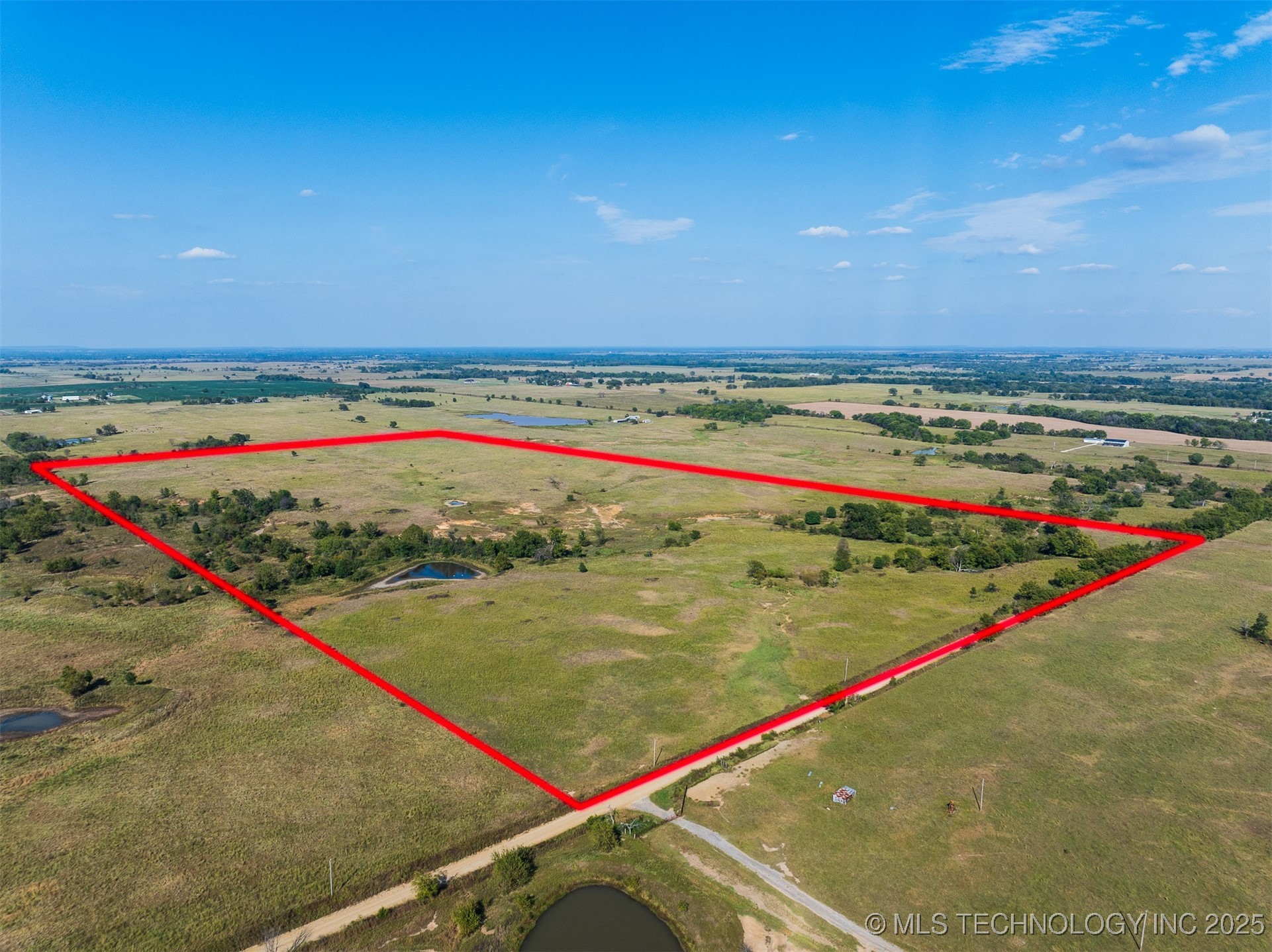 2 Ash Road Property Photo 1