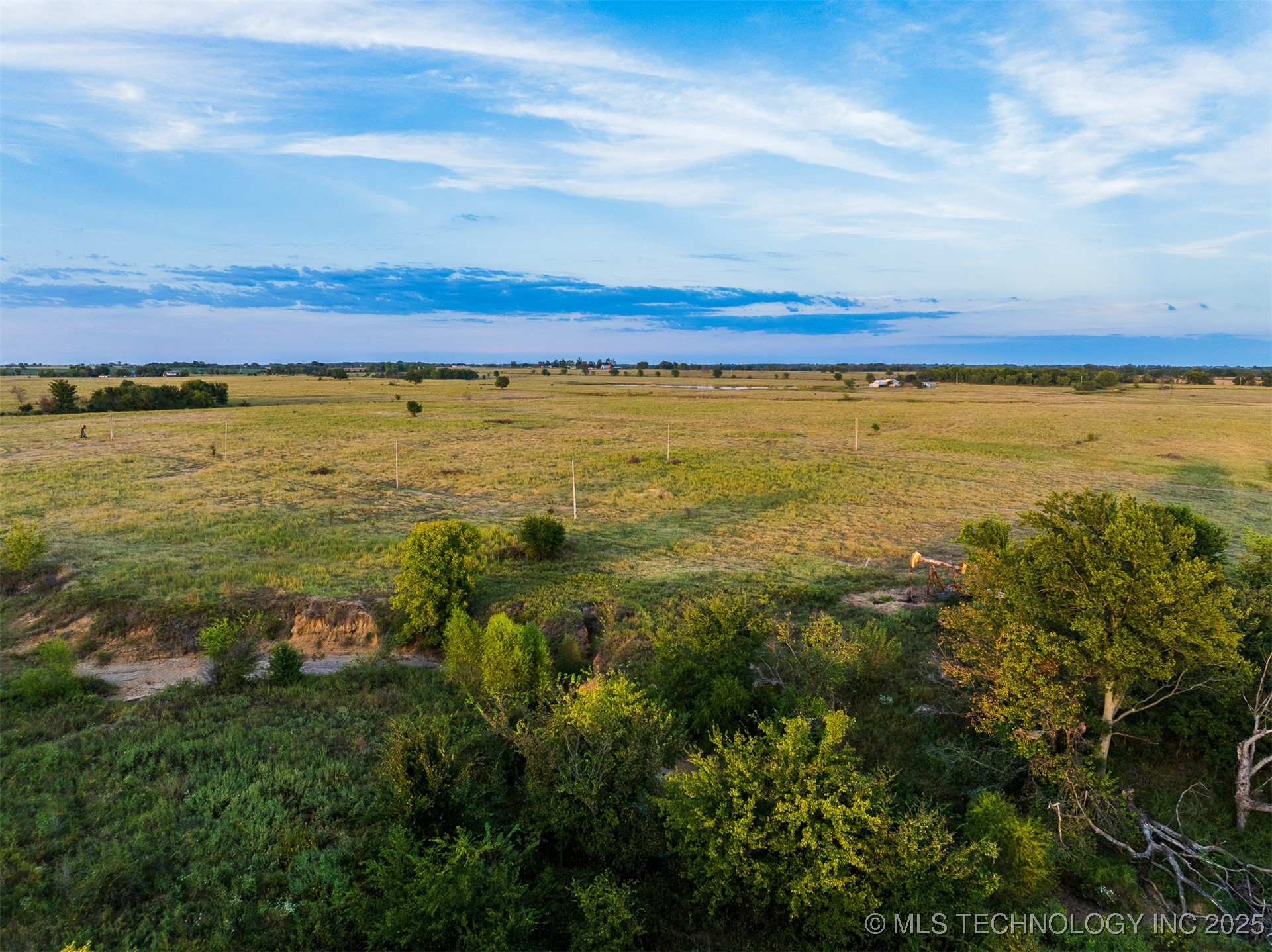 2 Ash Road Property Photo 16