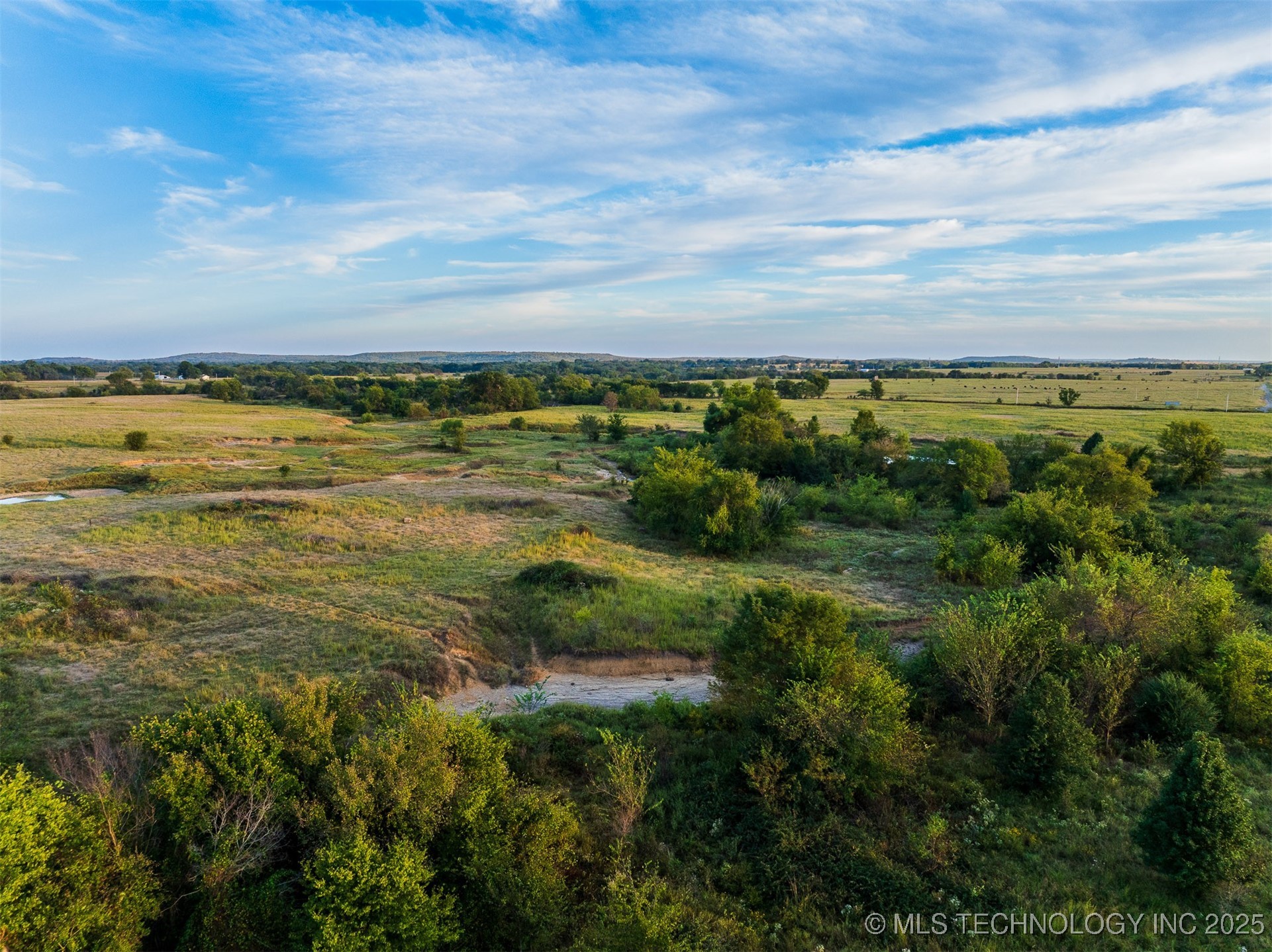 2 Ash Road Property Photo 18