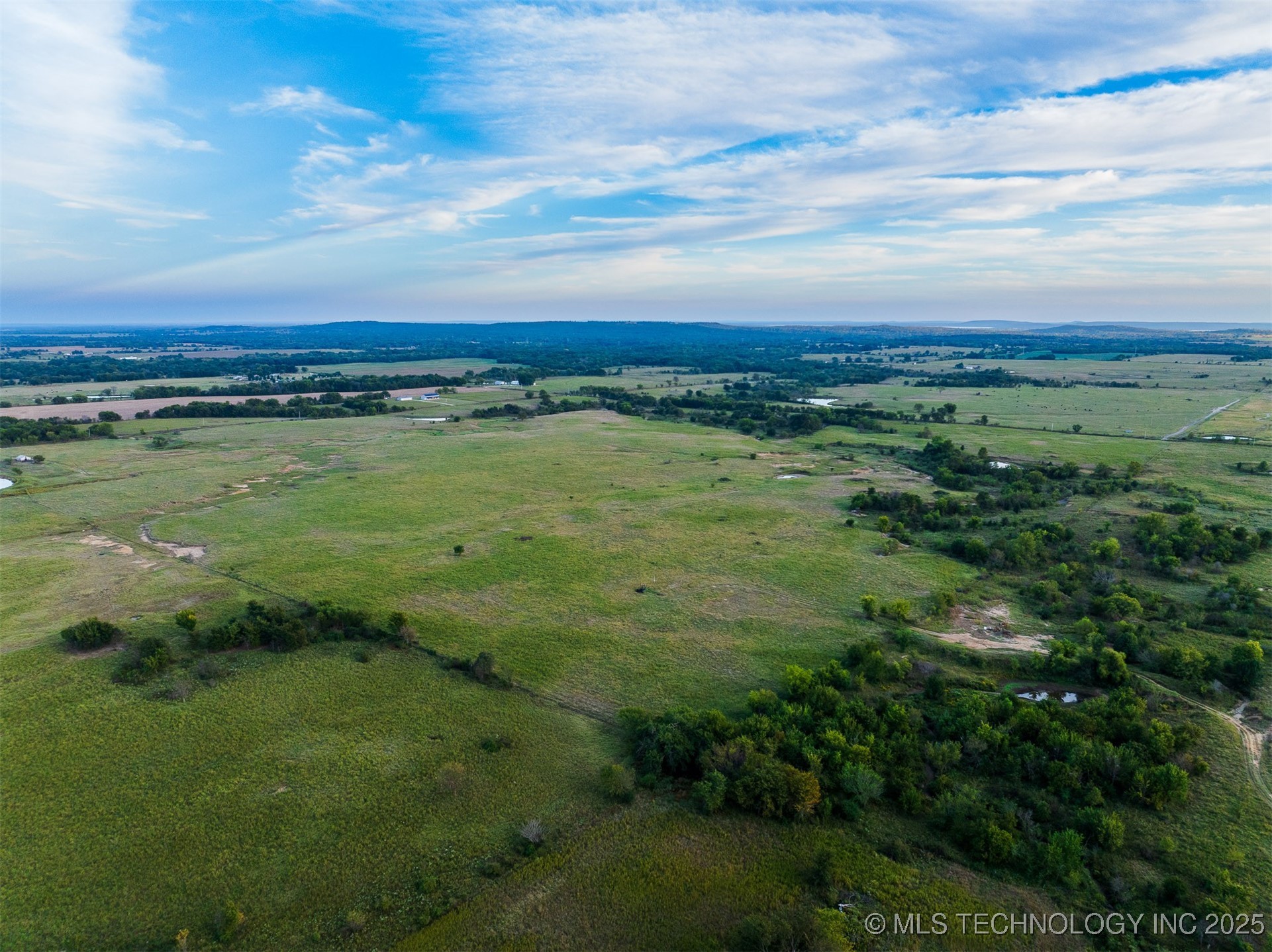 2 Ash Road Property Photo 24