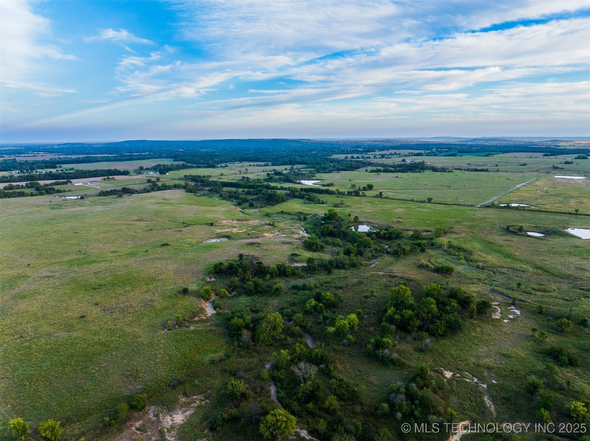 2 Ash Road Property Photo 25