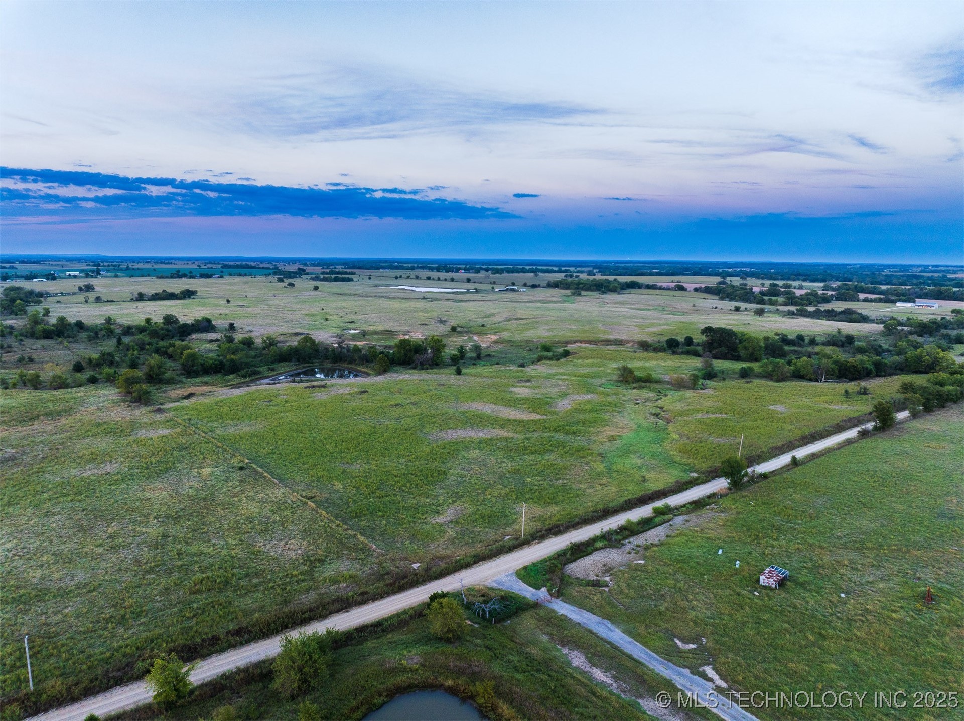 2 Ash Road Property Photo 33