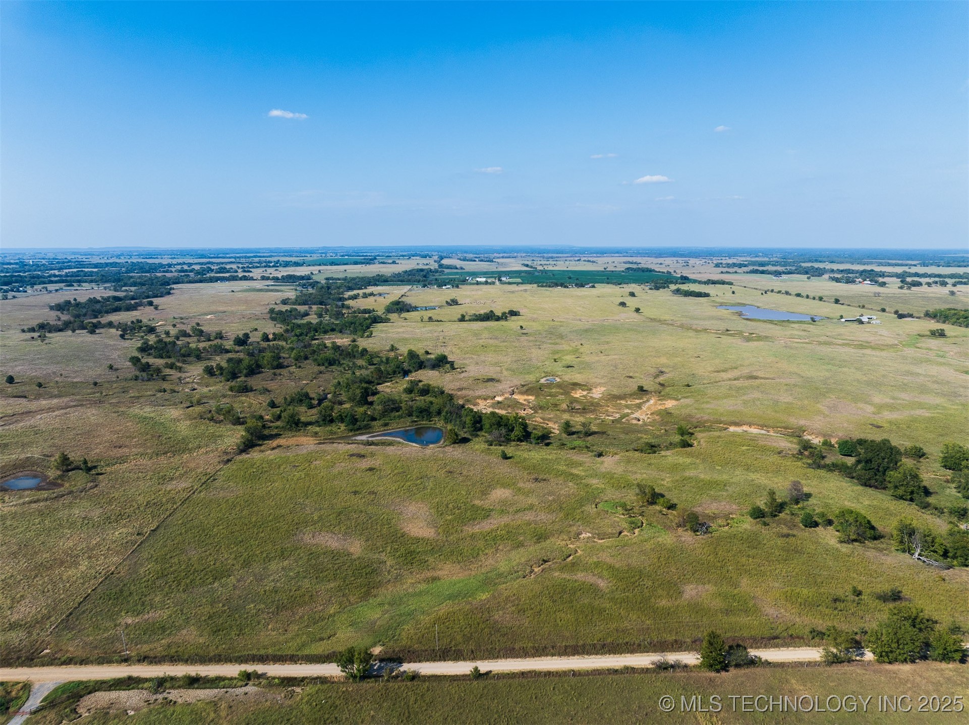 2 Ash Road Property Photo 36