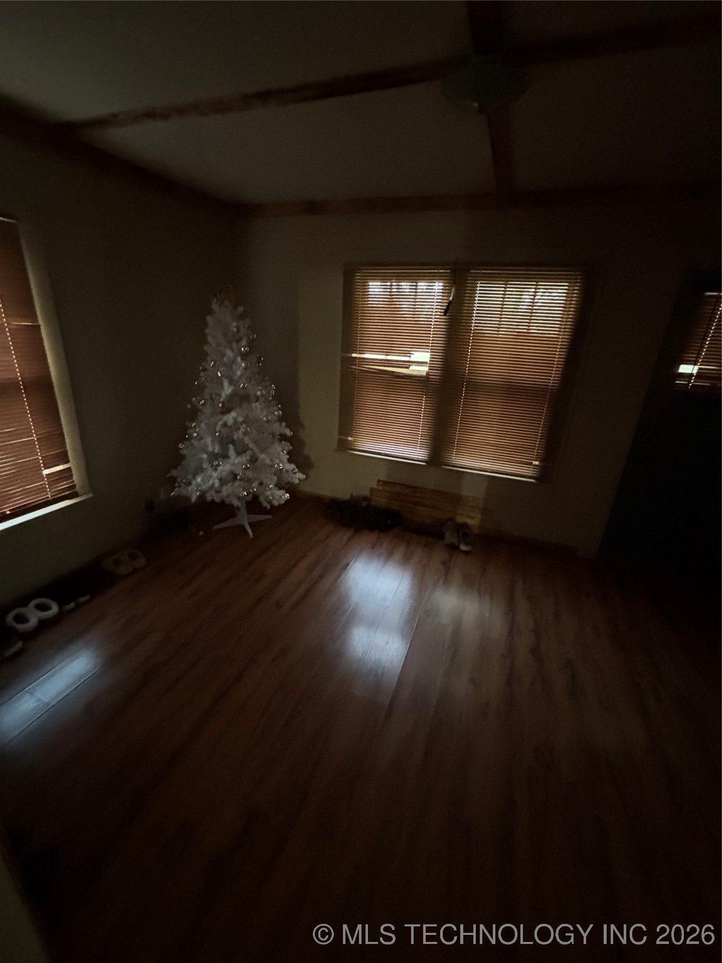 2545373 Property Photo 6