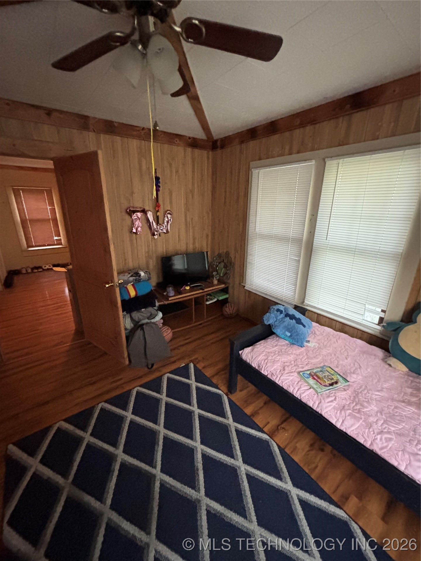 2545373 Property Photo 9