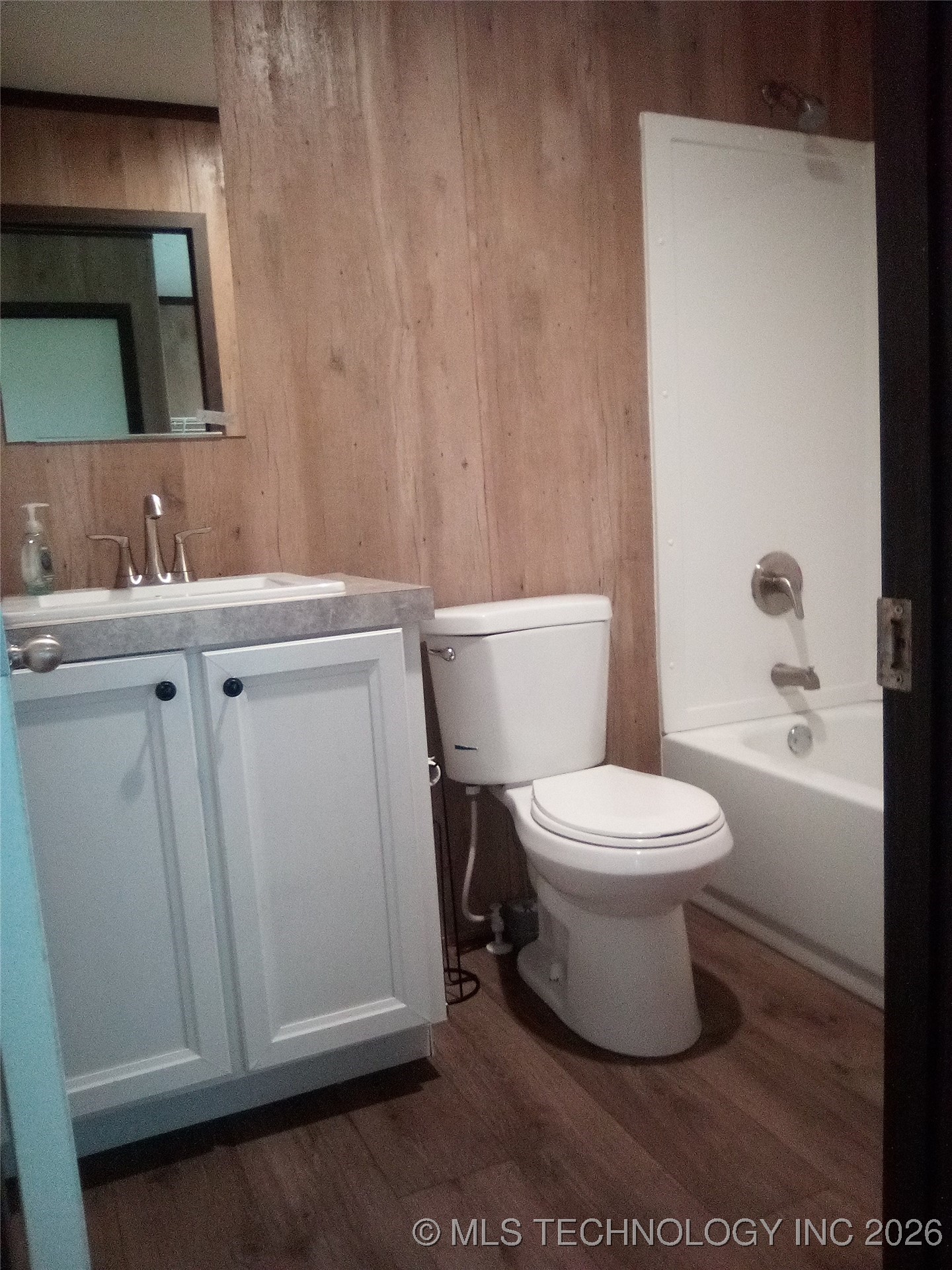 21 County Line Road E Property Photo 24