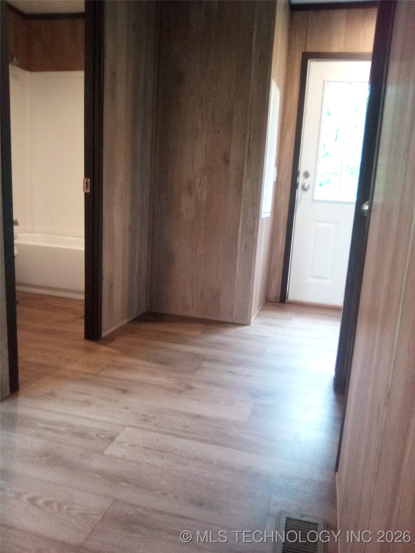 21 County Line Road E Property Photo 25