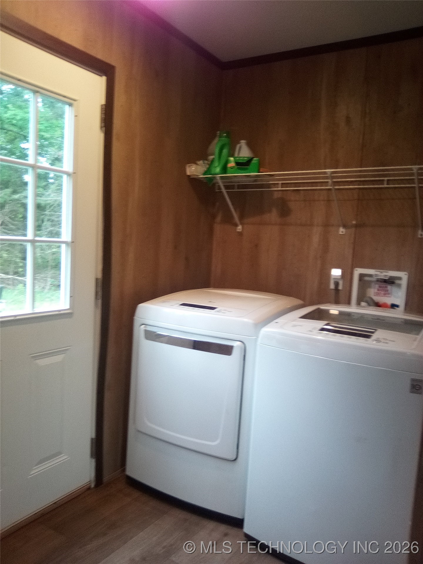 21 County Line Road E Property Photo 26