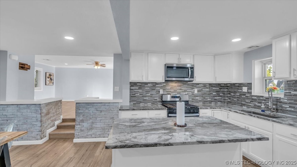 6033 S 31st West Avenue Property Photo 9