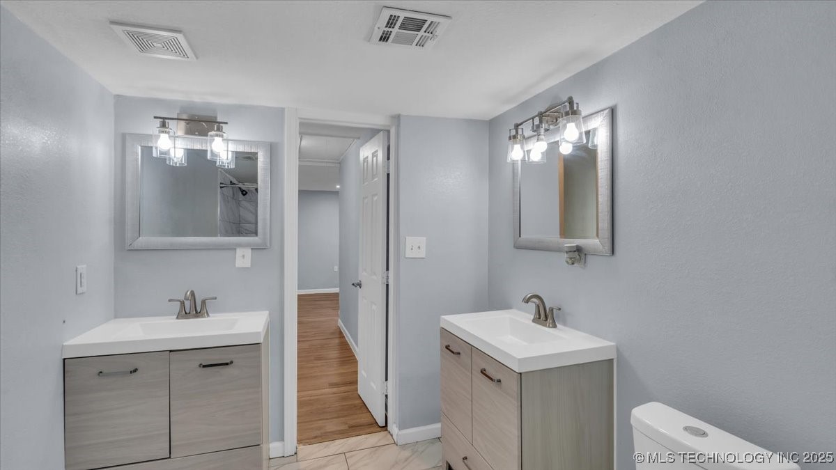 6033 S 31st West Avenue Property Photo 17