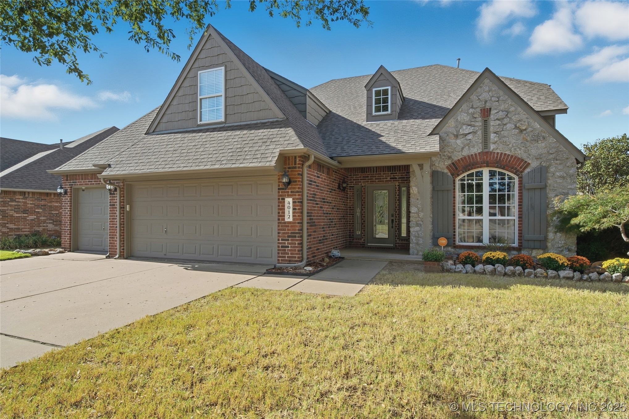 4012 W Kent Street Property Photo 1