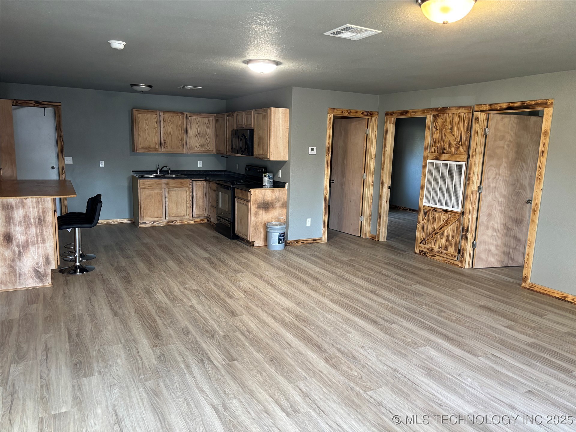 520 Sw 2nd Street Property Photo 2