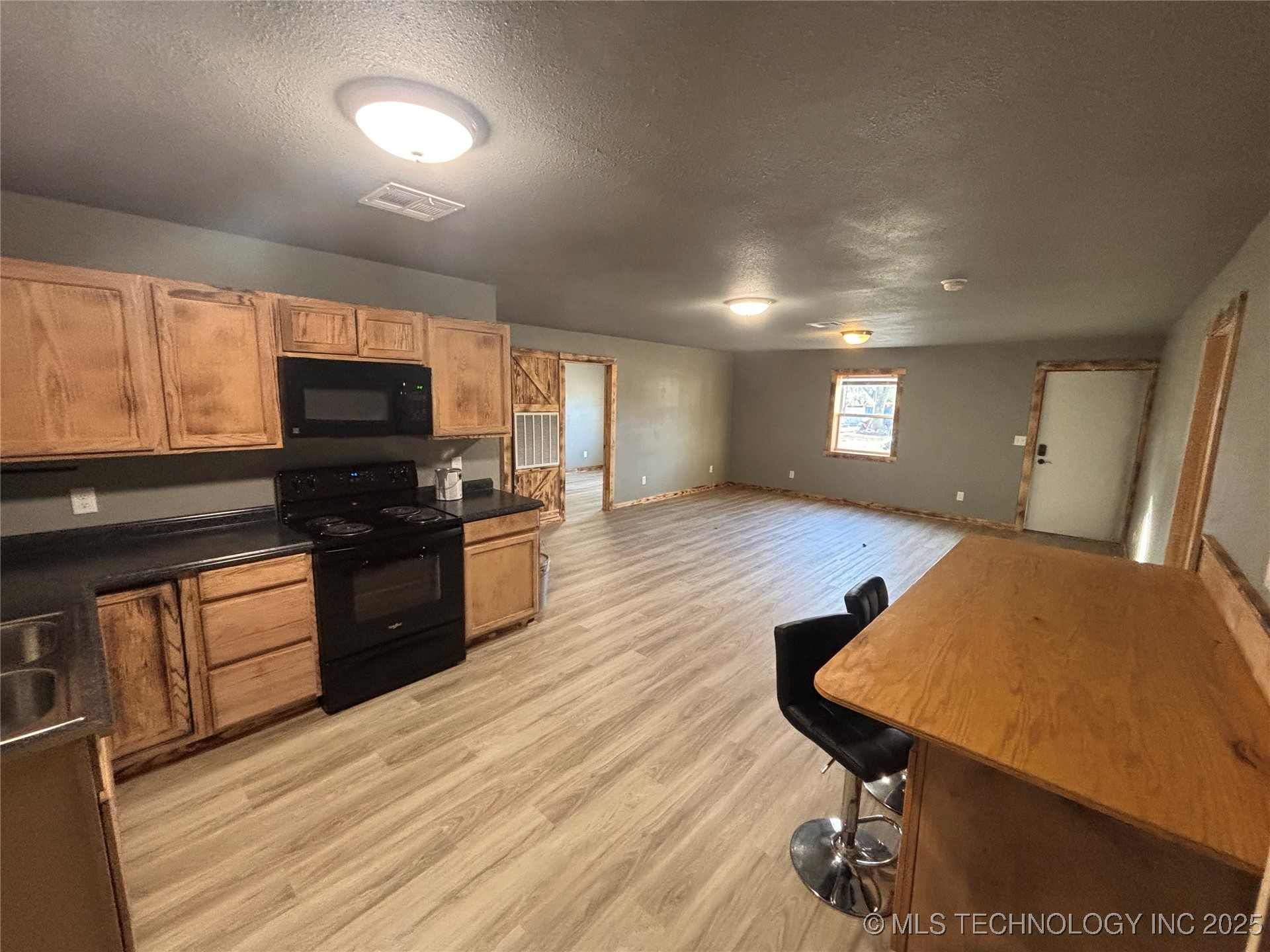 520 Sw 2nd Street Property Photo 3