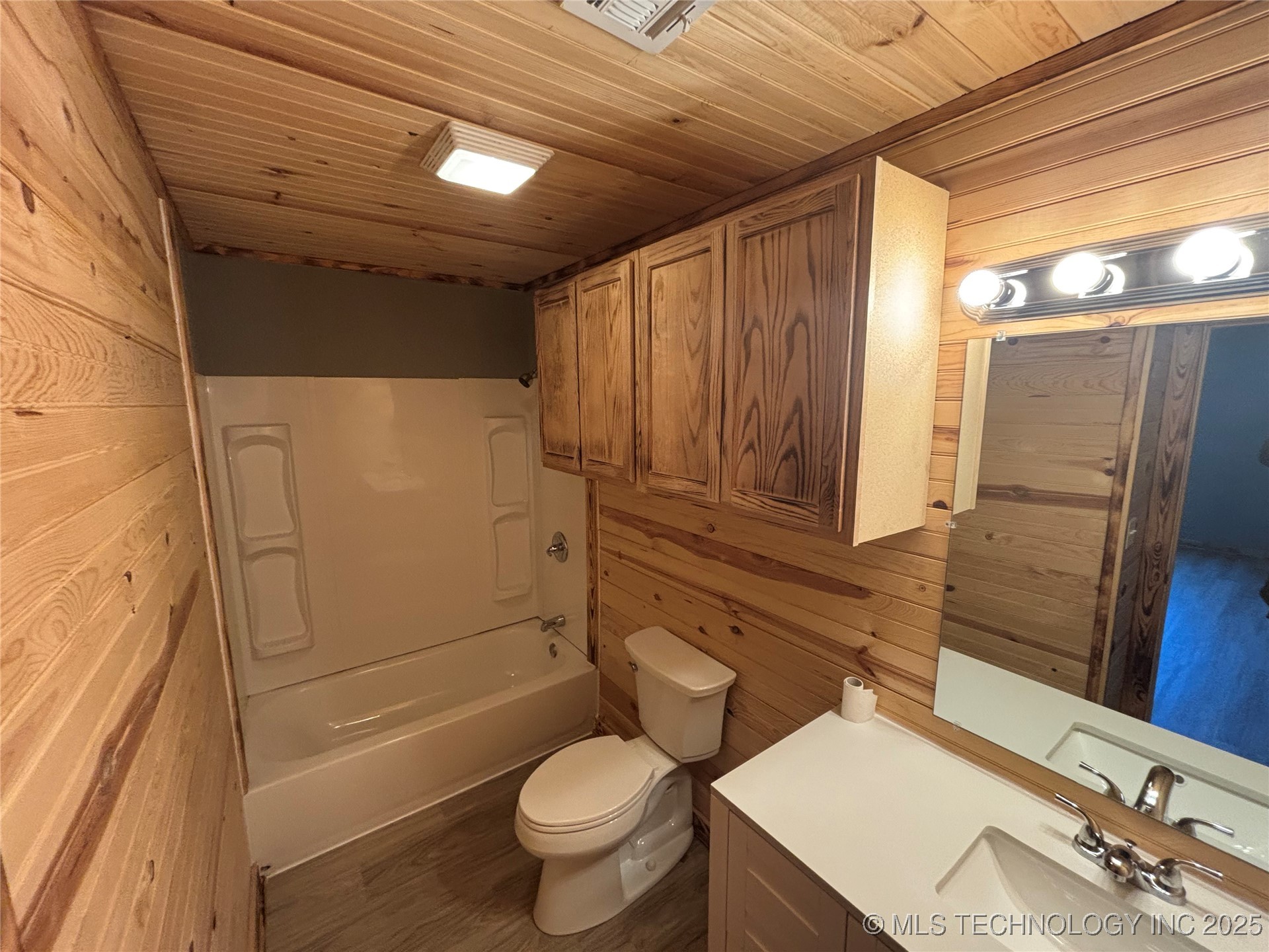 520 Sw 2nd Street Property Photo 5