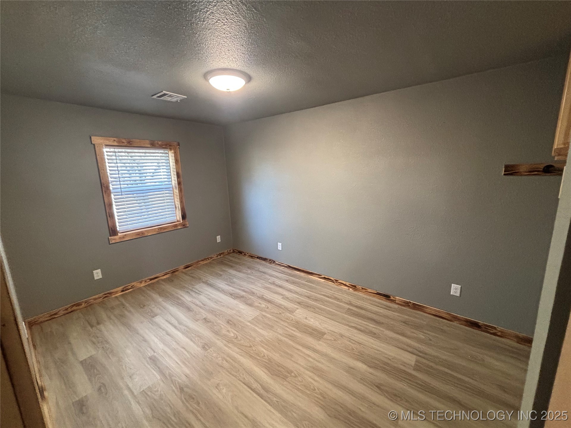 520 Sw 2nd Street Property Photo 6