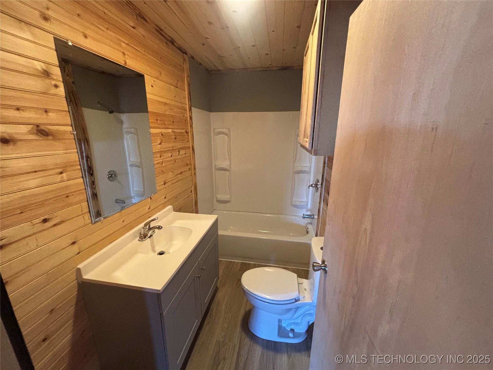 520 Sw 2nd Street Property Photo 8