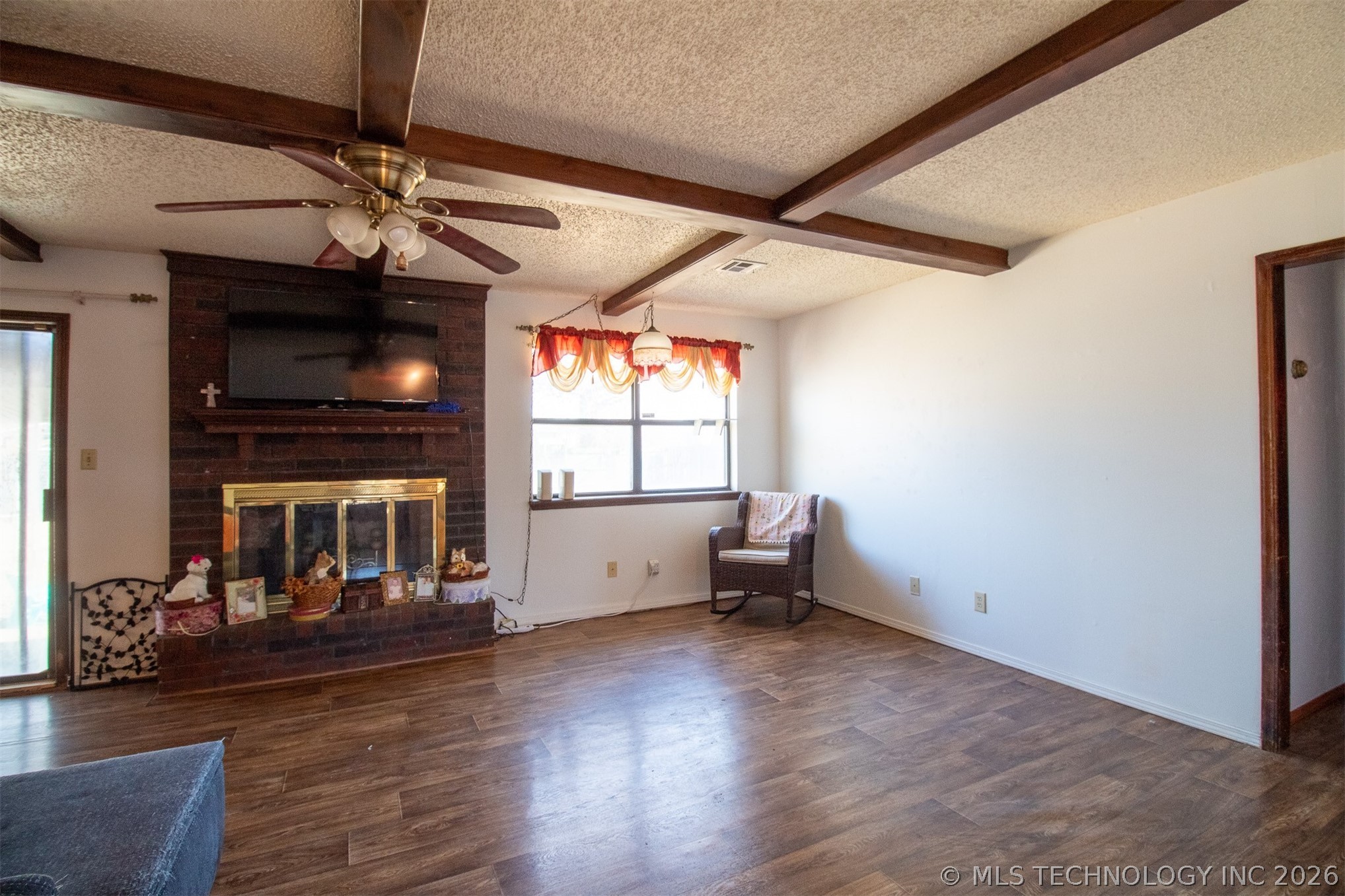 704 Foltz Lane Property Photo 6