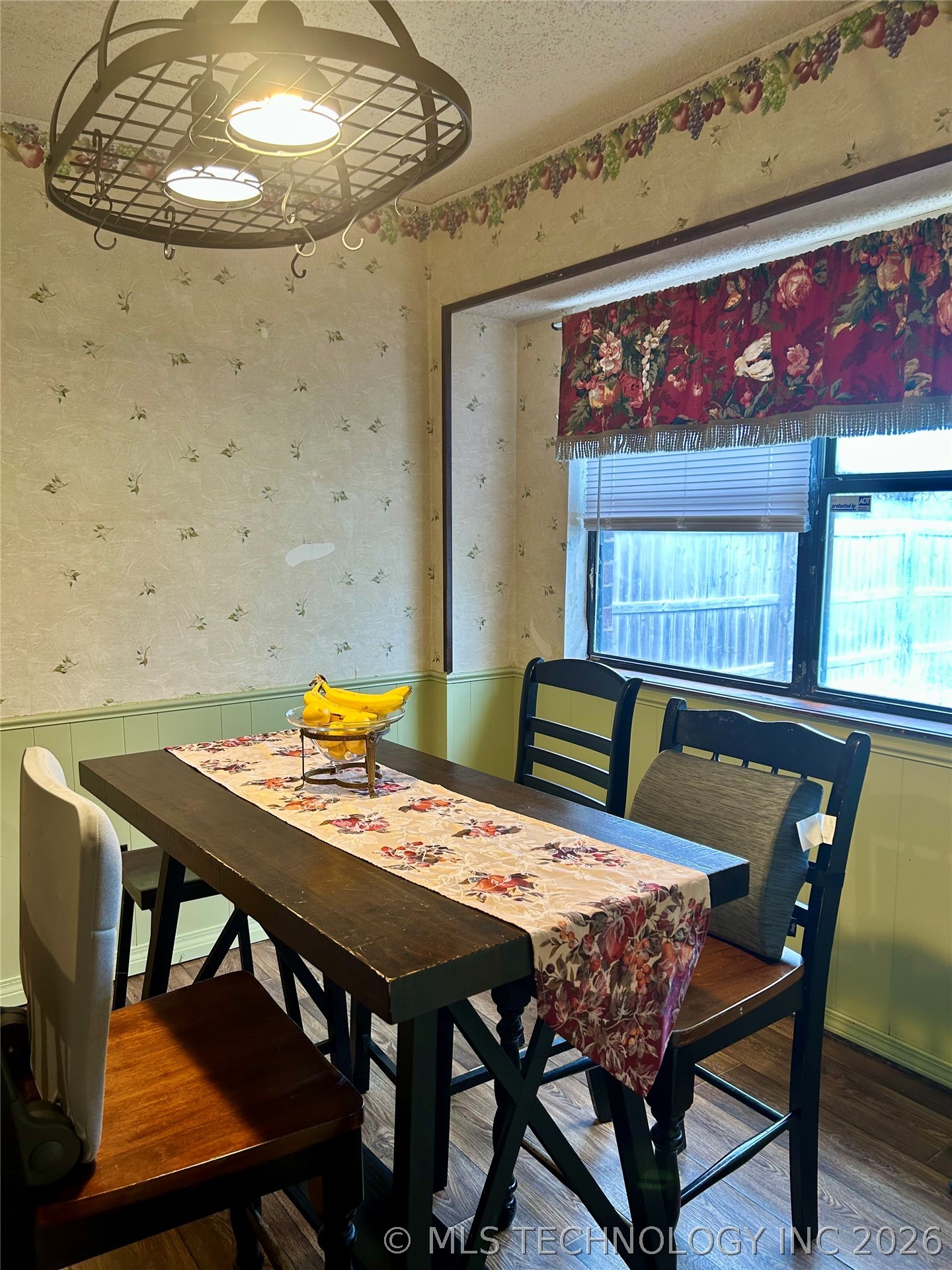 704 Foltz Lane Property Photo 11