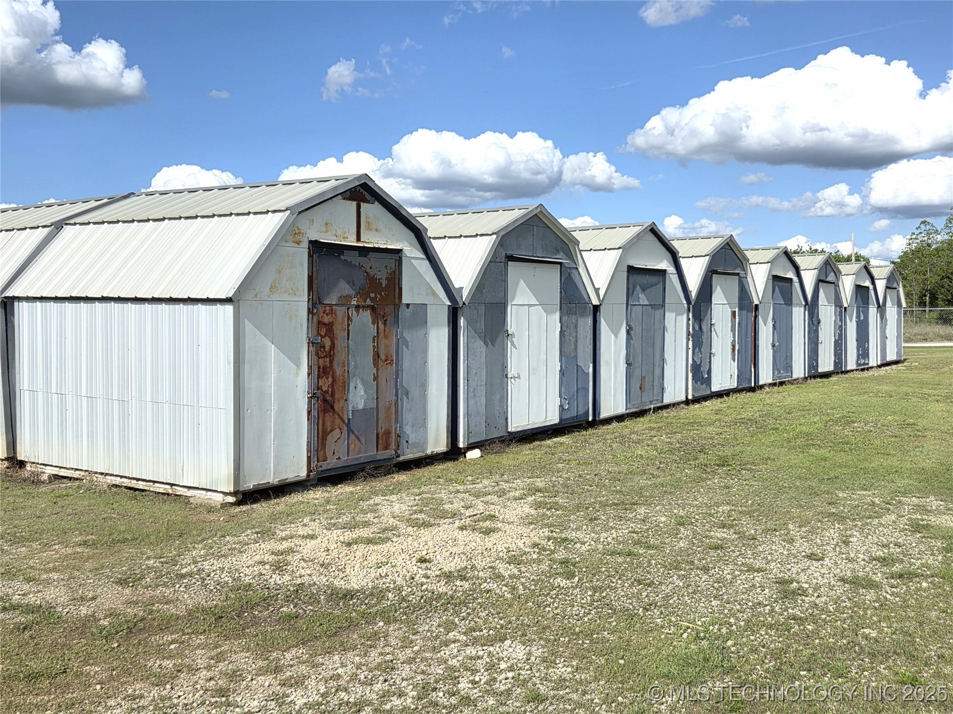 14233 S 142nd Road Property Photo 3