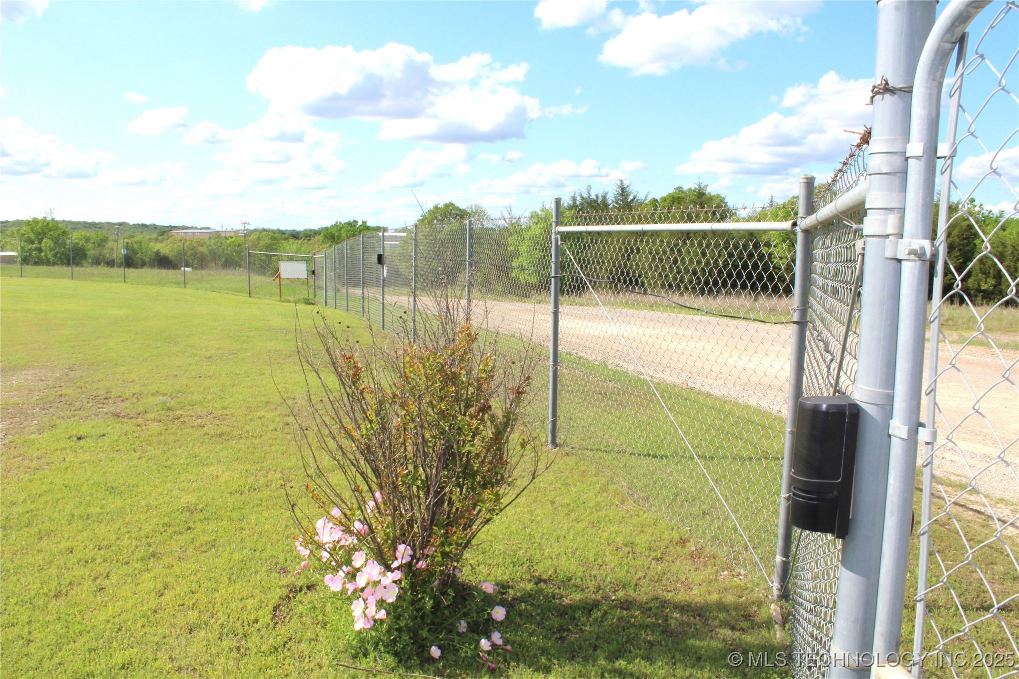 14233 S 142nd Road Property Photo 20
