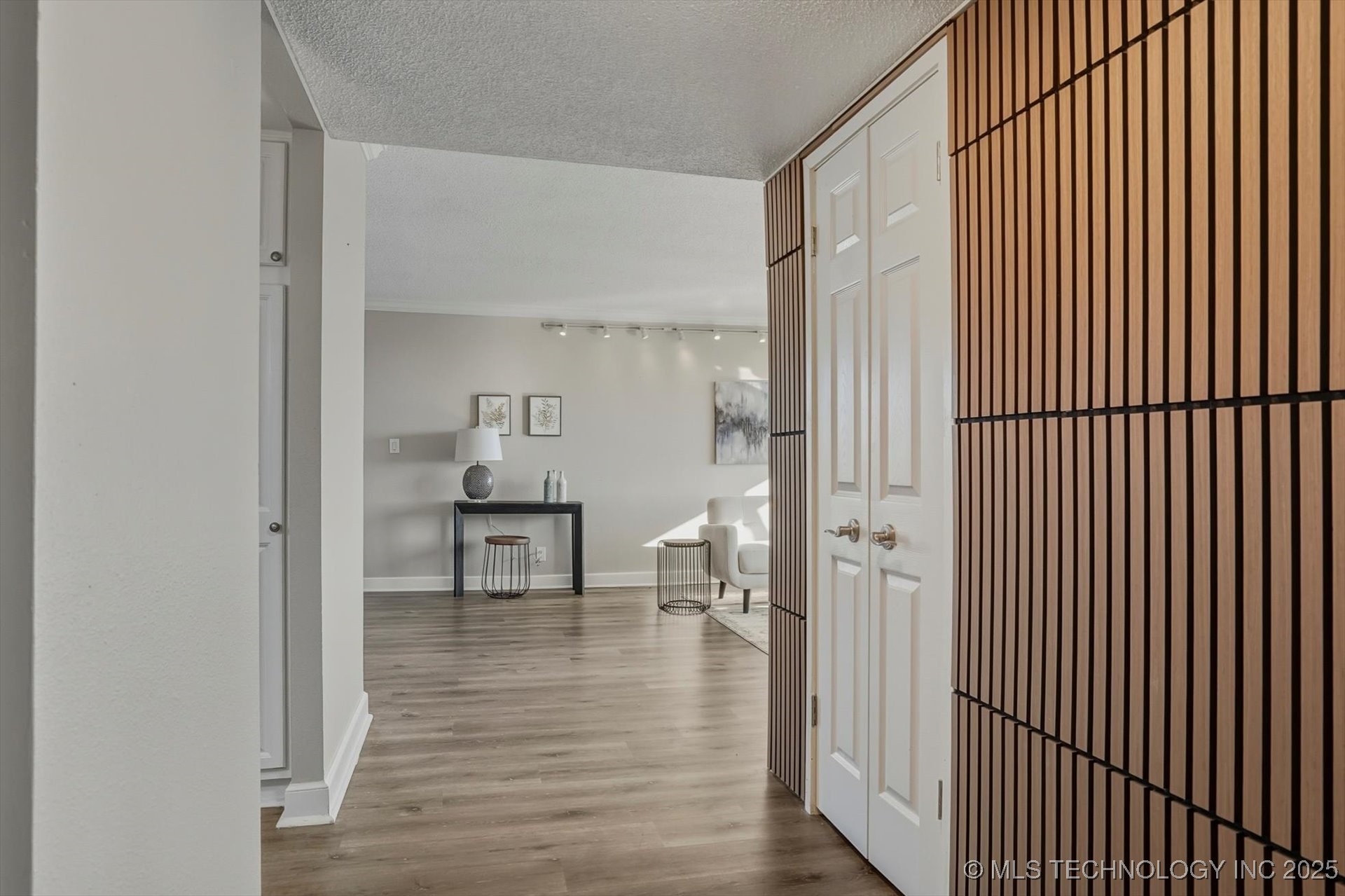 410 W 7th Street S 1928 Property Photo 4