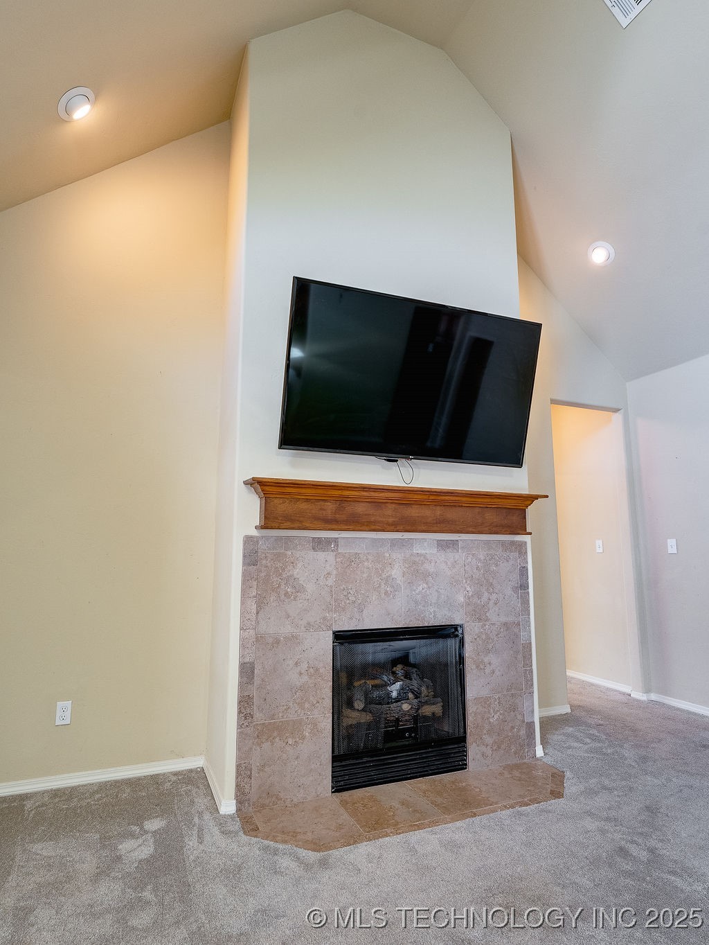 2819 Abbey Drive Property Photo 13